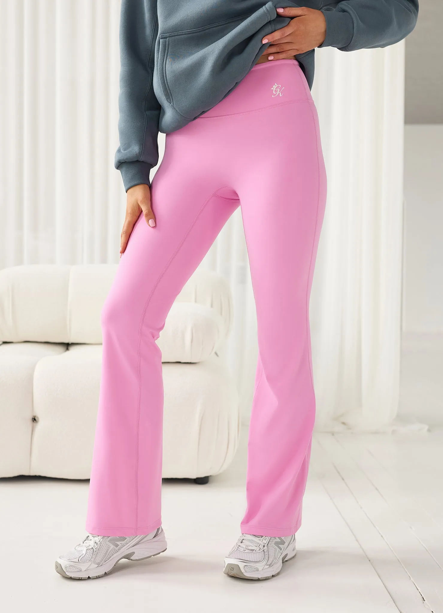 365 Flared Yoga Legging - Bubblegum Pink Smooth Compression
