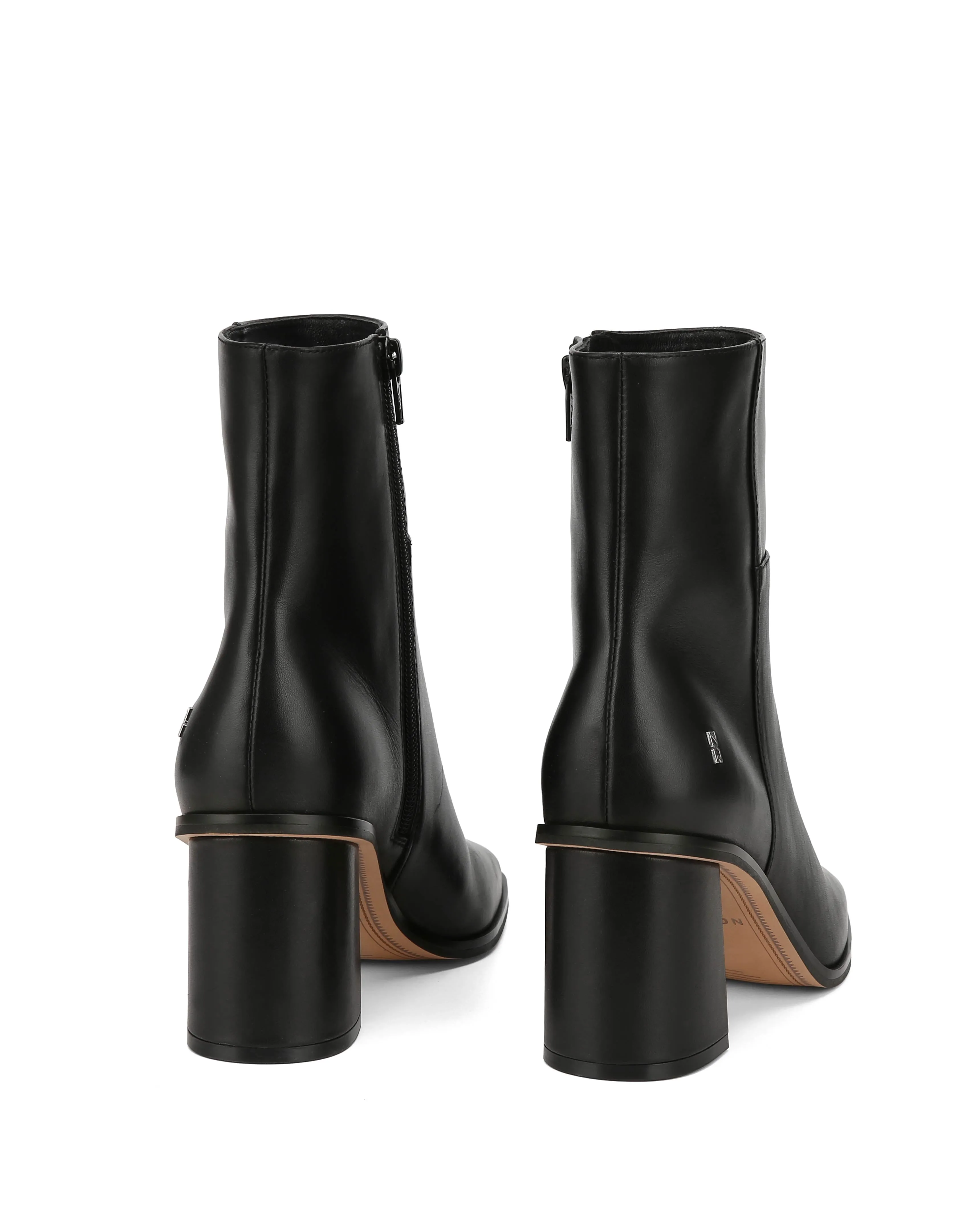 Ada Black Leather Soft Step