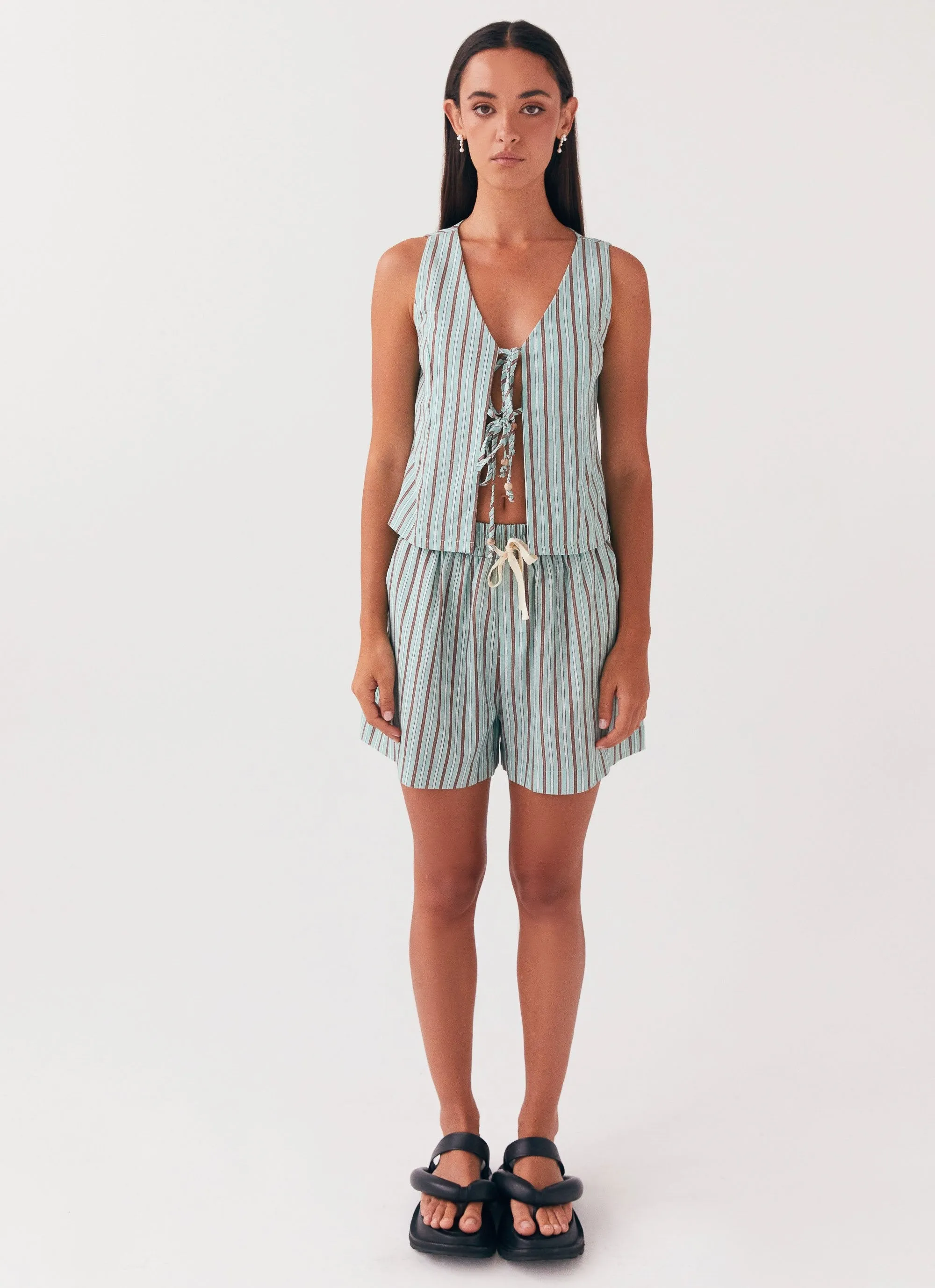 Allania Linen Shorts - Coastal Stripe Street Style