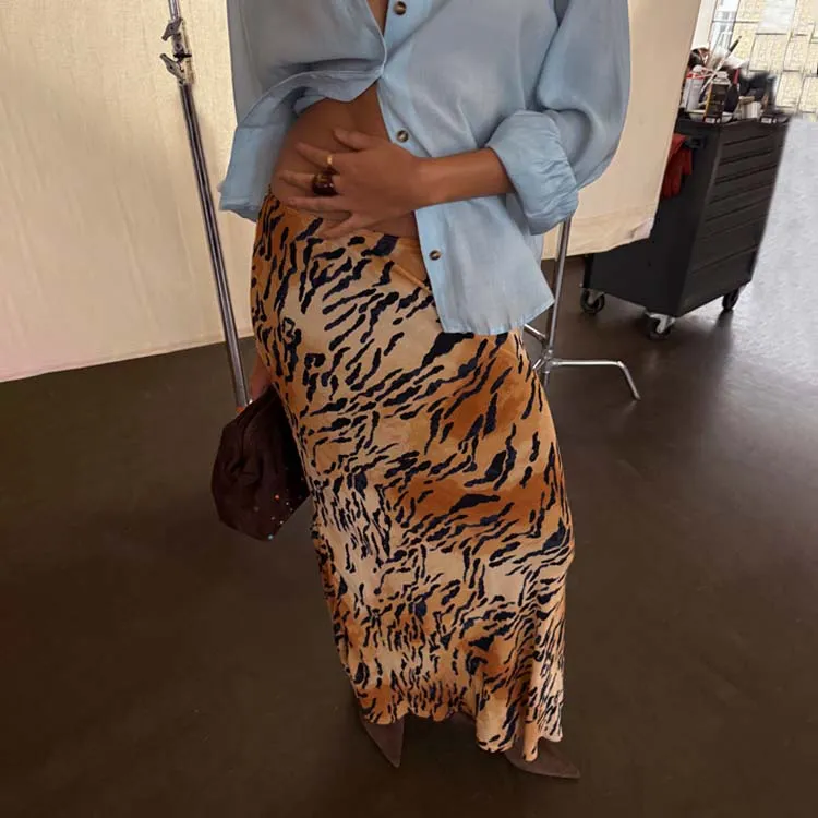 Erasable Crease Animal Sheer Maxi Skirt