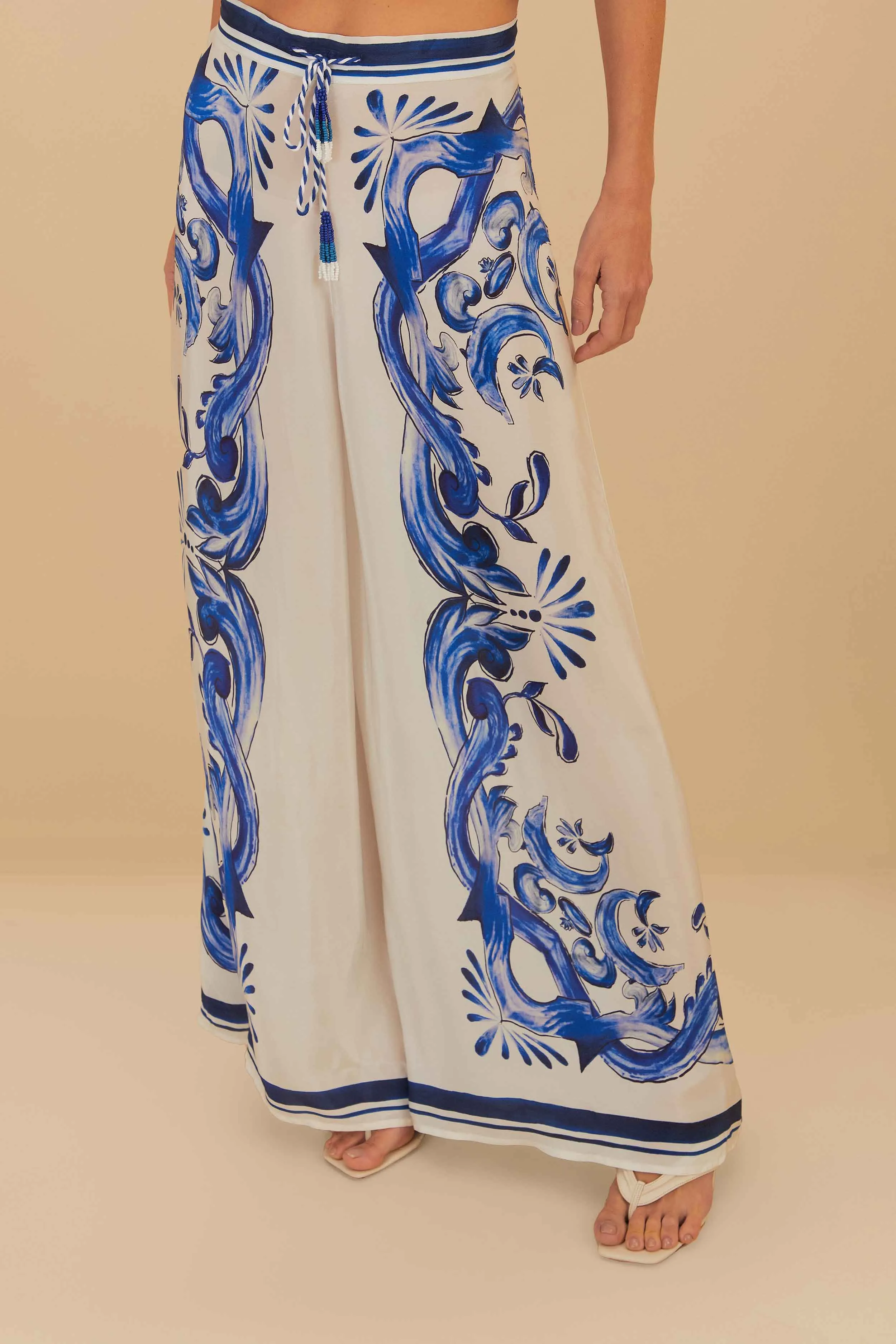 Multi Pocket Design Slim Comfort Off-White Garden Tiles Pants