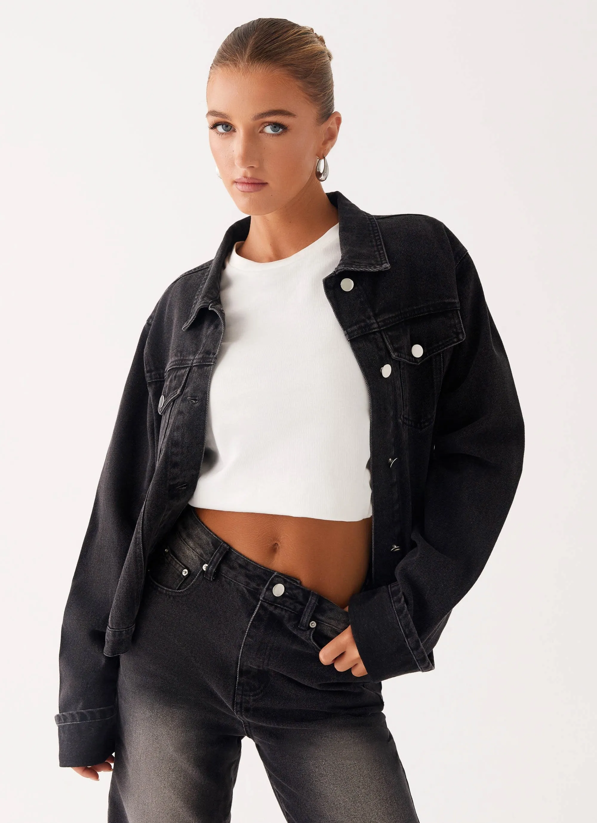 Back Again Oversized Denim Jacket - Charcoal Wash Fit For Travel Slim Fit Design
