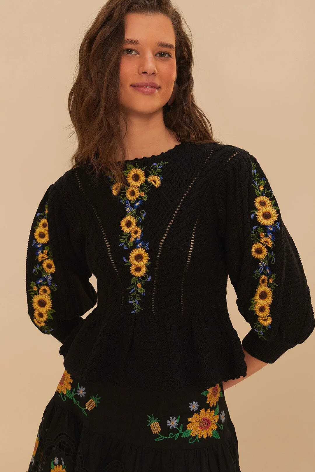 Simple Dress Black Floral Embroidery Knit Top