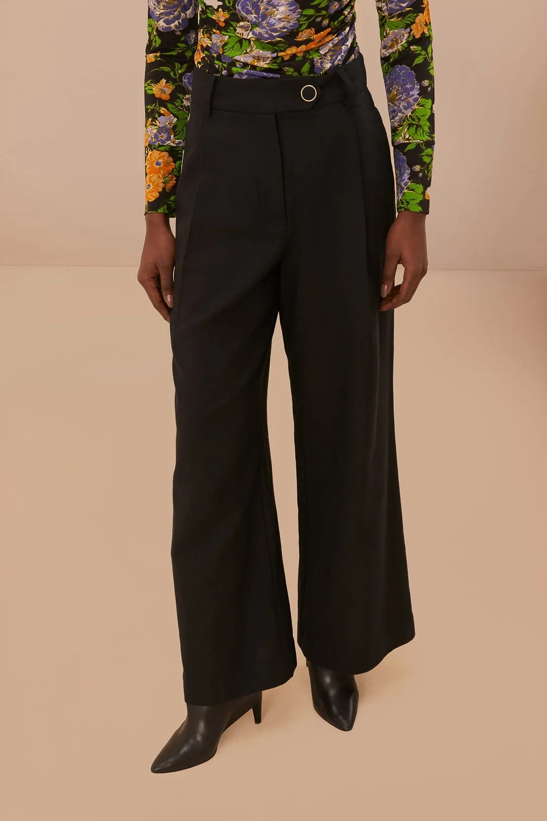 Sleek Design Black Hight Waisted Pants