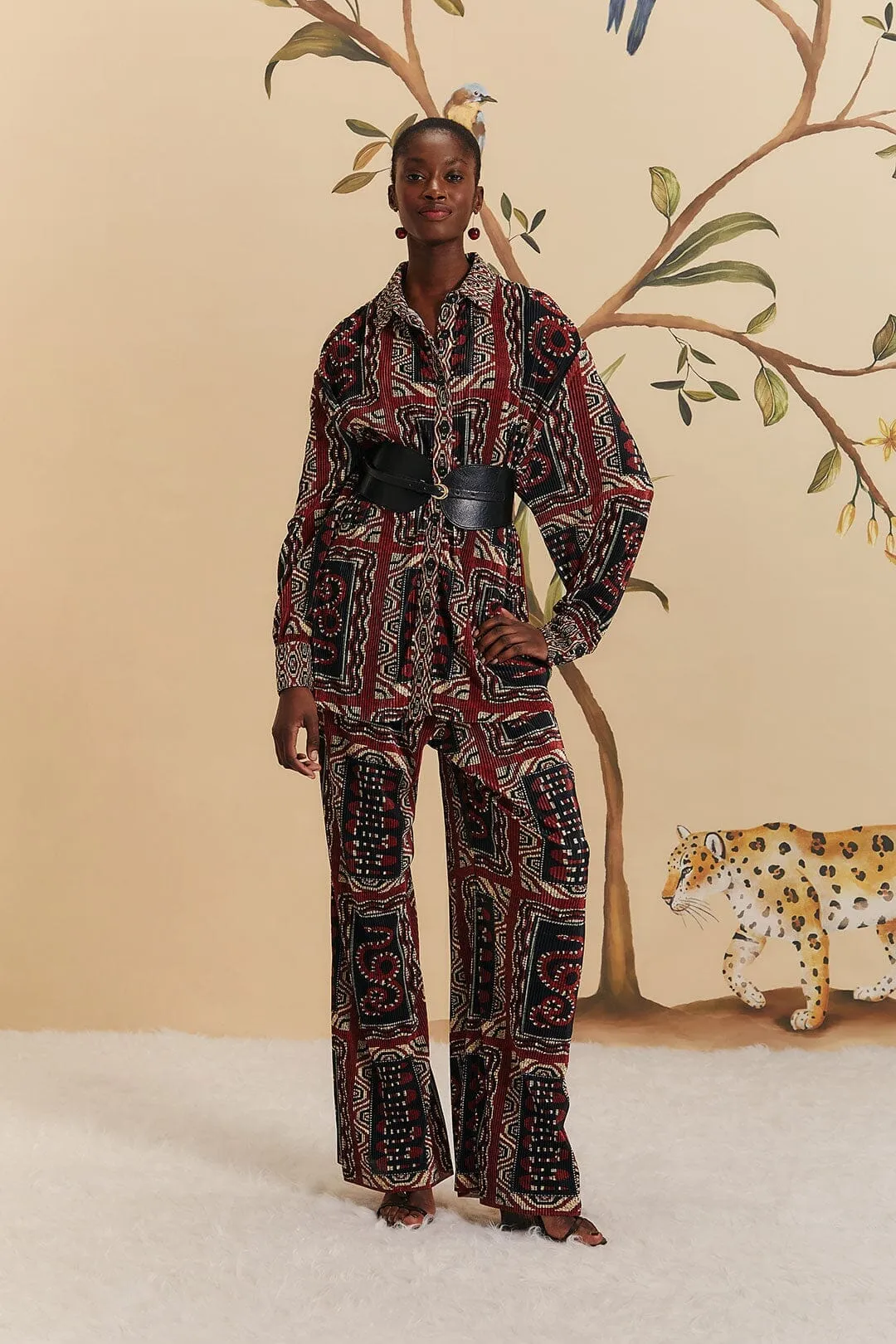 Black Snake Scarves Pleated Pants All Day Fit