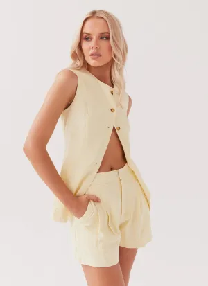 Outdoor Vibe Born For Bordeaux Linen Shorts - Lemon