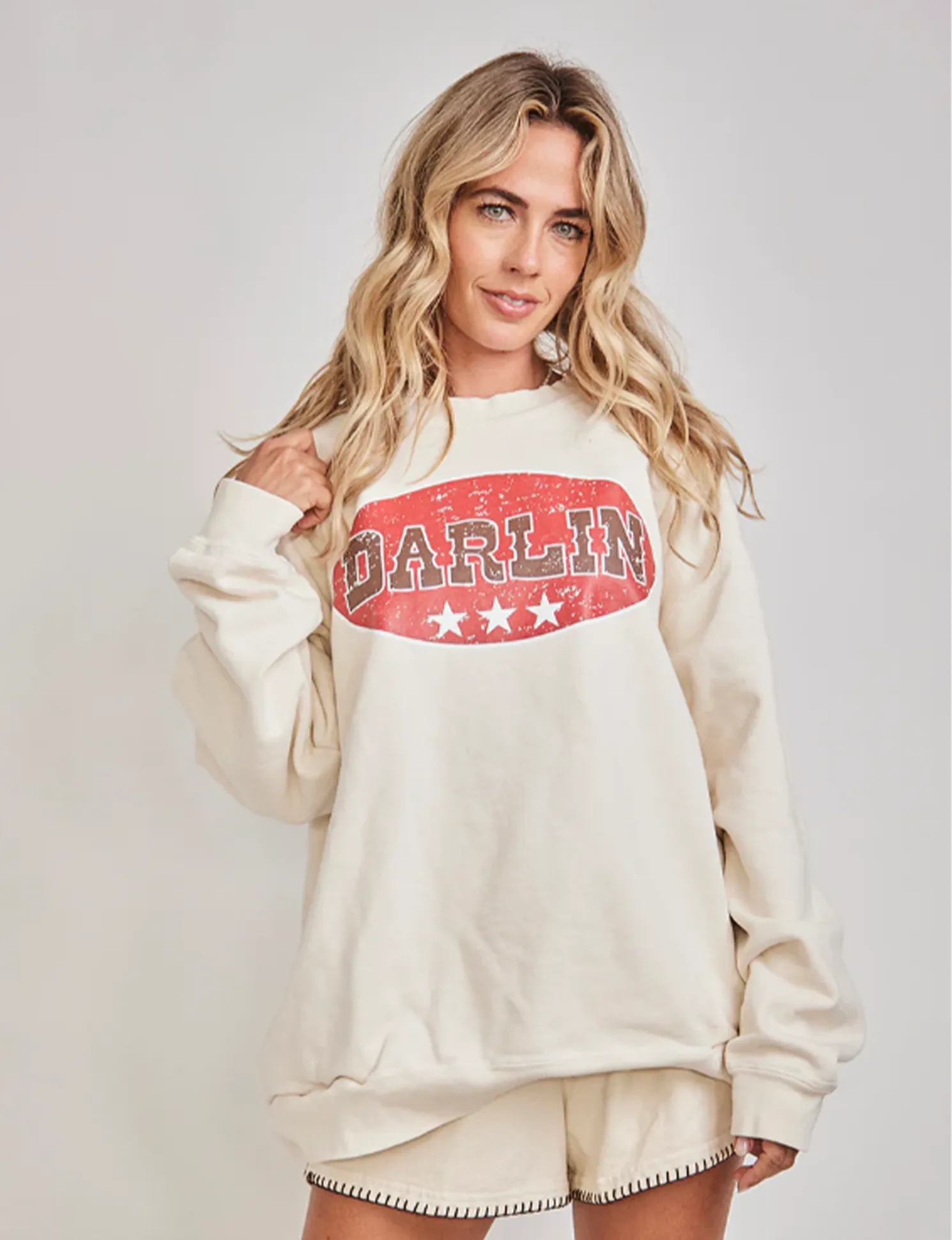 Branded Crewneck, Creme Cozy Design