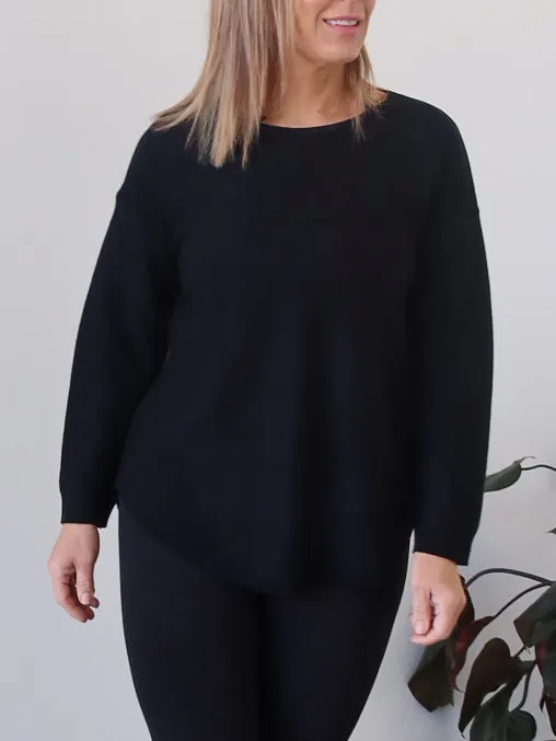 Saxon Knit - Black Anti Static Technology Microfiber softness