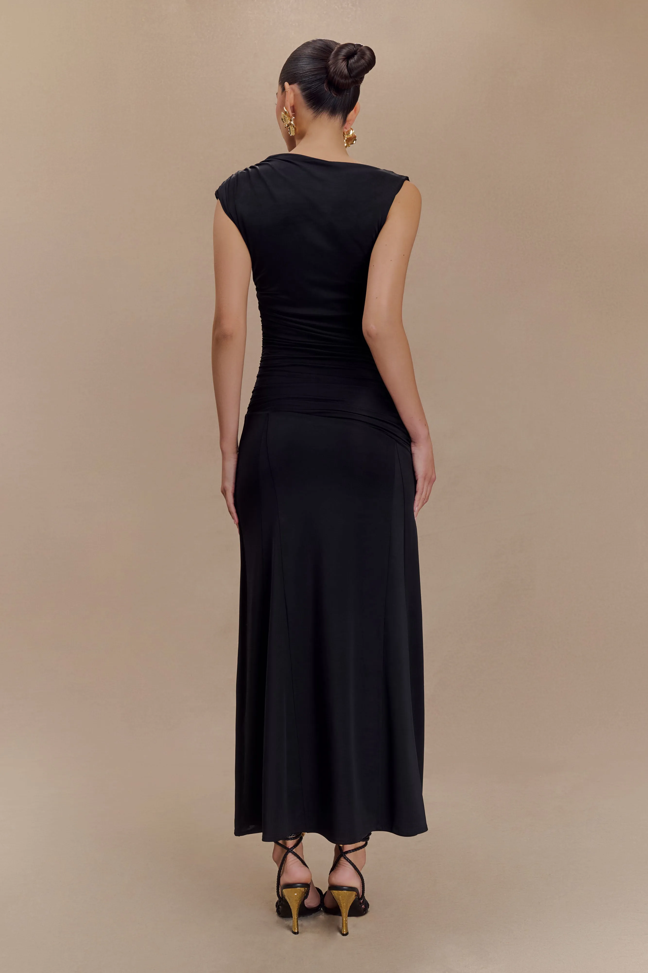 Chill Base Graduation-Event Navanna Asymmetric Slinky Midi Dress - Black