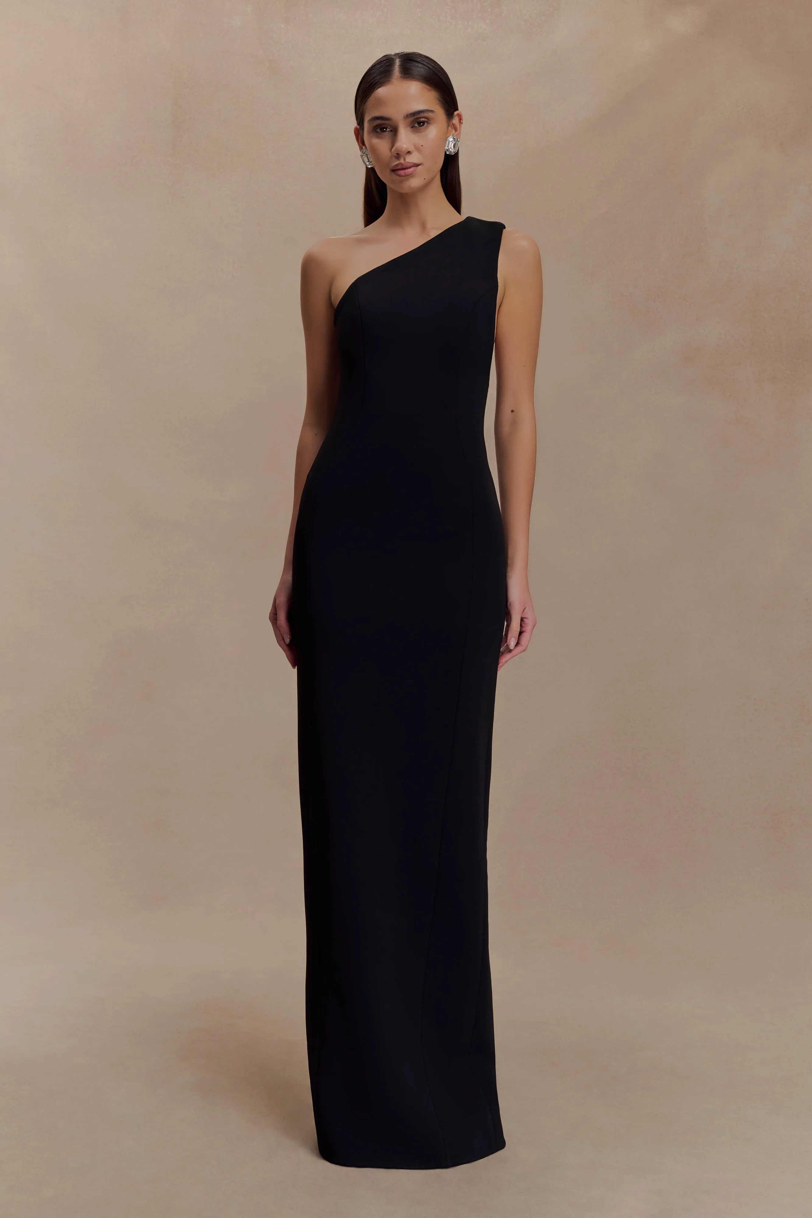 Milena One Shoulder Crepe Maxi Dress - Black Elegant Silhouette ContrastStitching