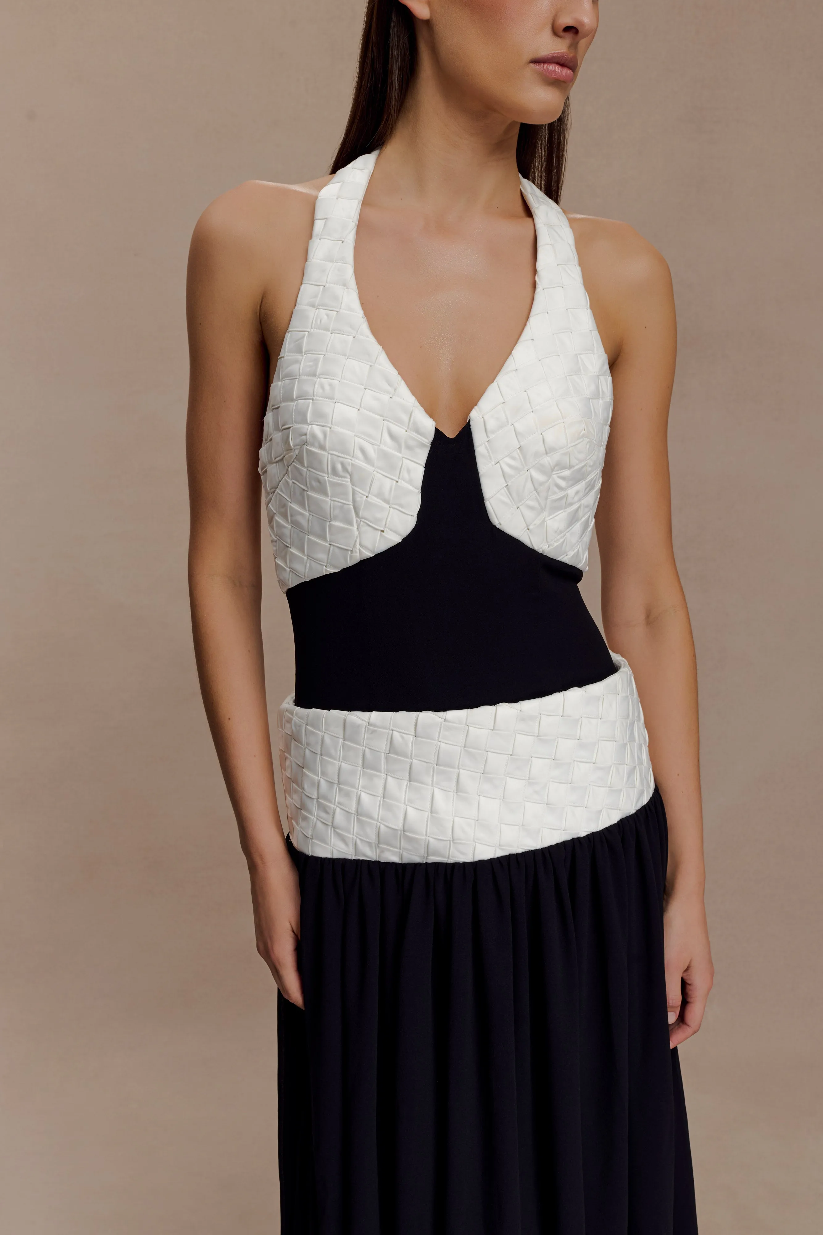 Celine Chiffon Maxi Dress - Black/White Essential Piece Bodycon Fit