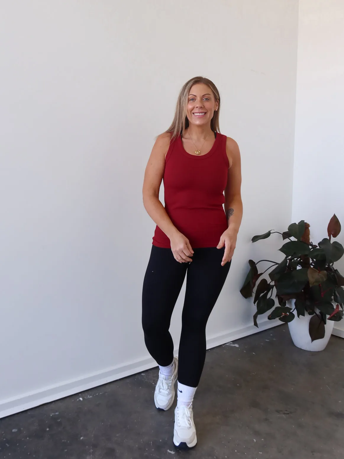 Charlee Tank - Burgundy Weapon - mounting Tagless label