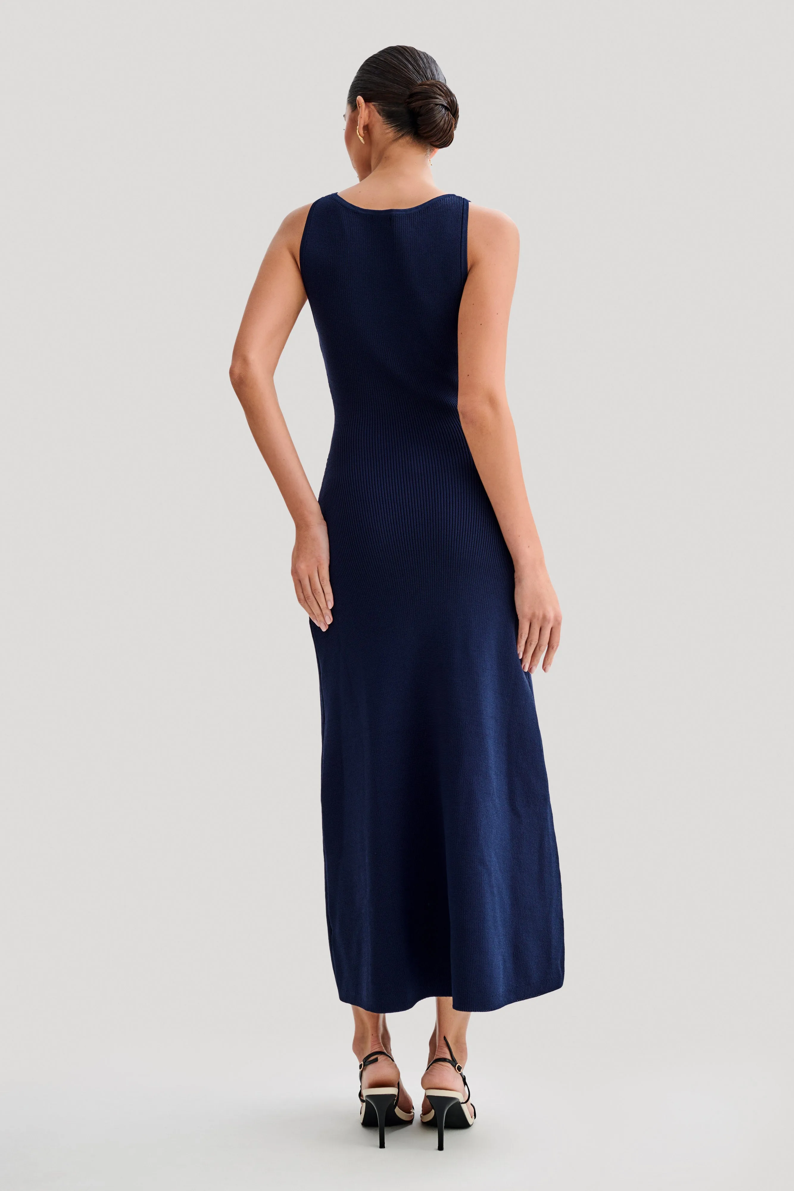 Crisp Finish Smart Tones Sawyer Sleeveless Buttoned Maxi Dress - Navy