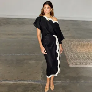 Mono Scallop Jaspre Skirt Detail Focus Outfit Shot