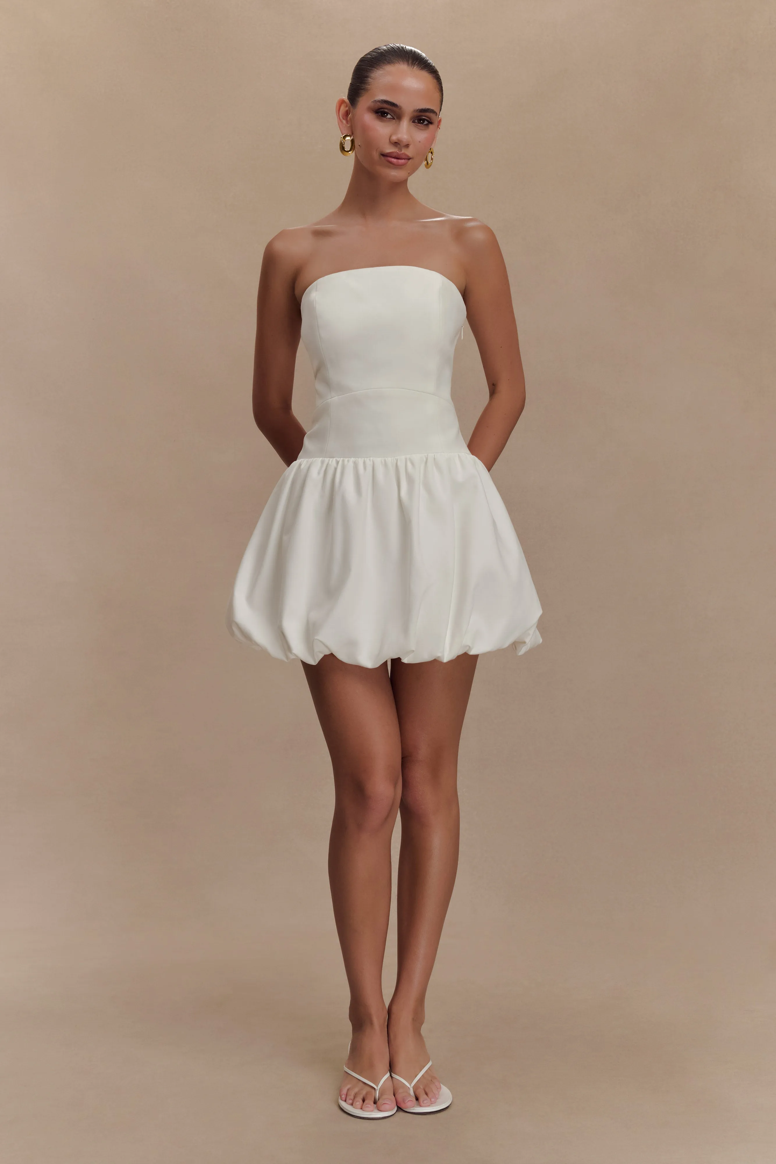 Clementina Strapless Bubble Mini Dress - White Vibrant Form Detachable-Detail