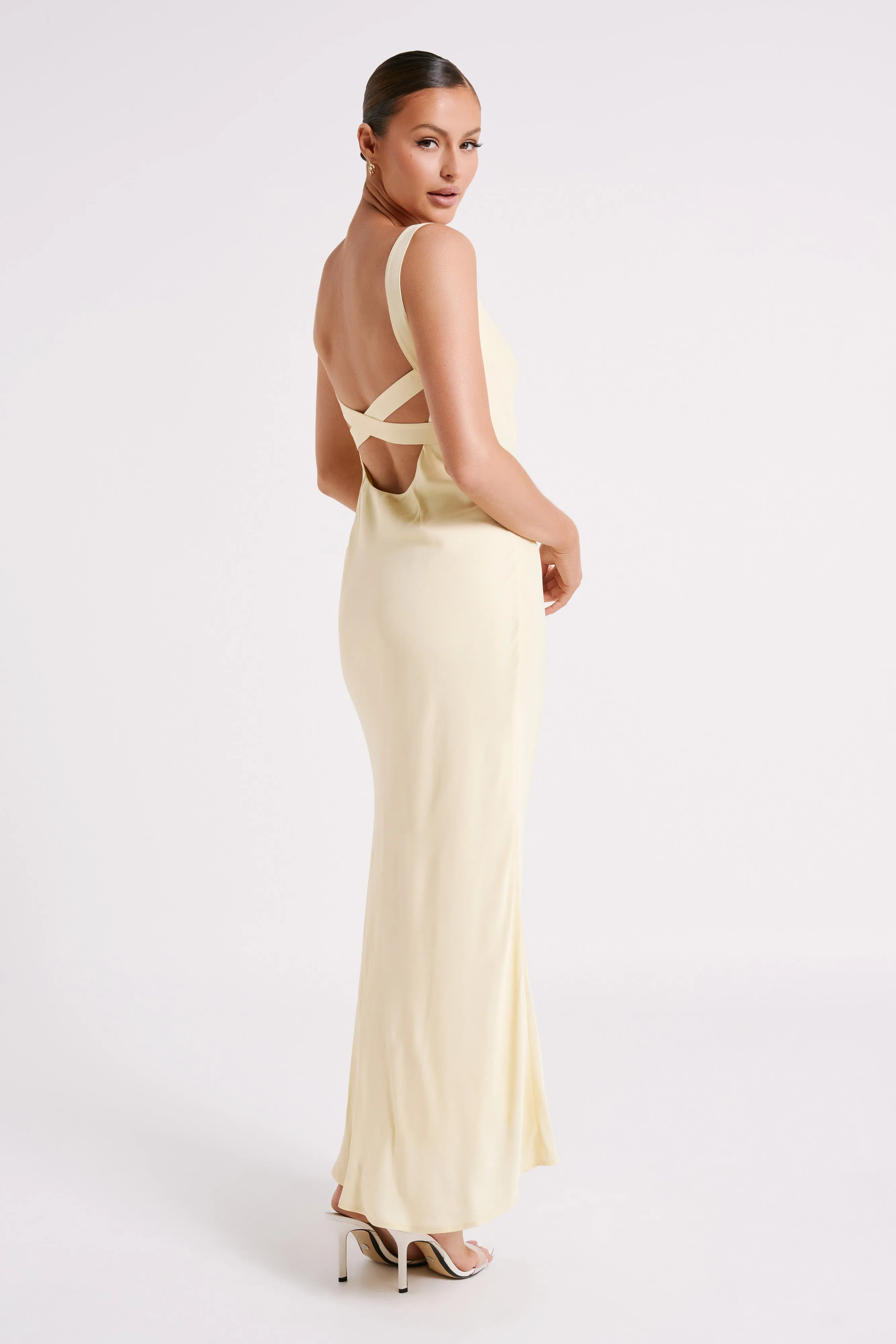 Ensley Satin Maxi Dress - Light Yellow Printed-Lining Dreamy Presence