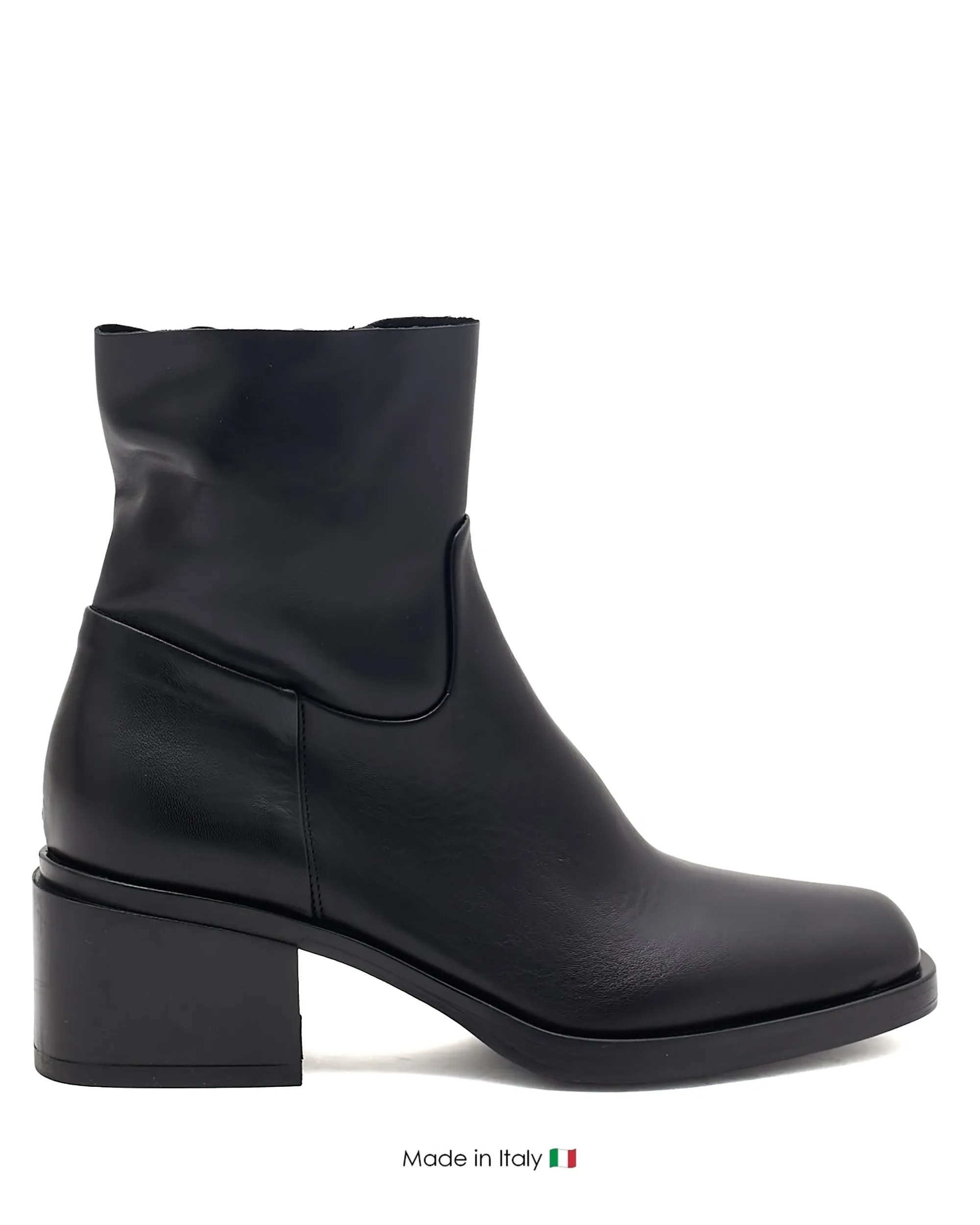 E4424 Black Boot Leather ReinforcedHeel