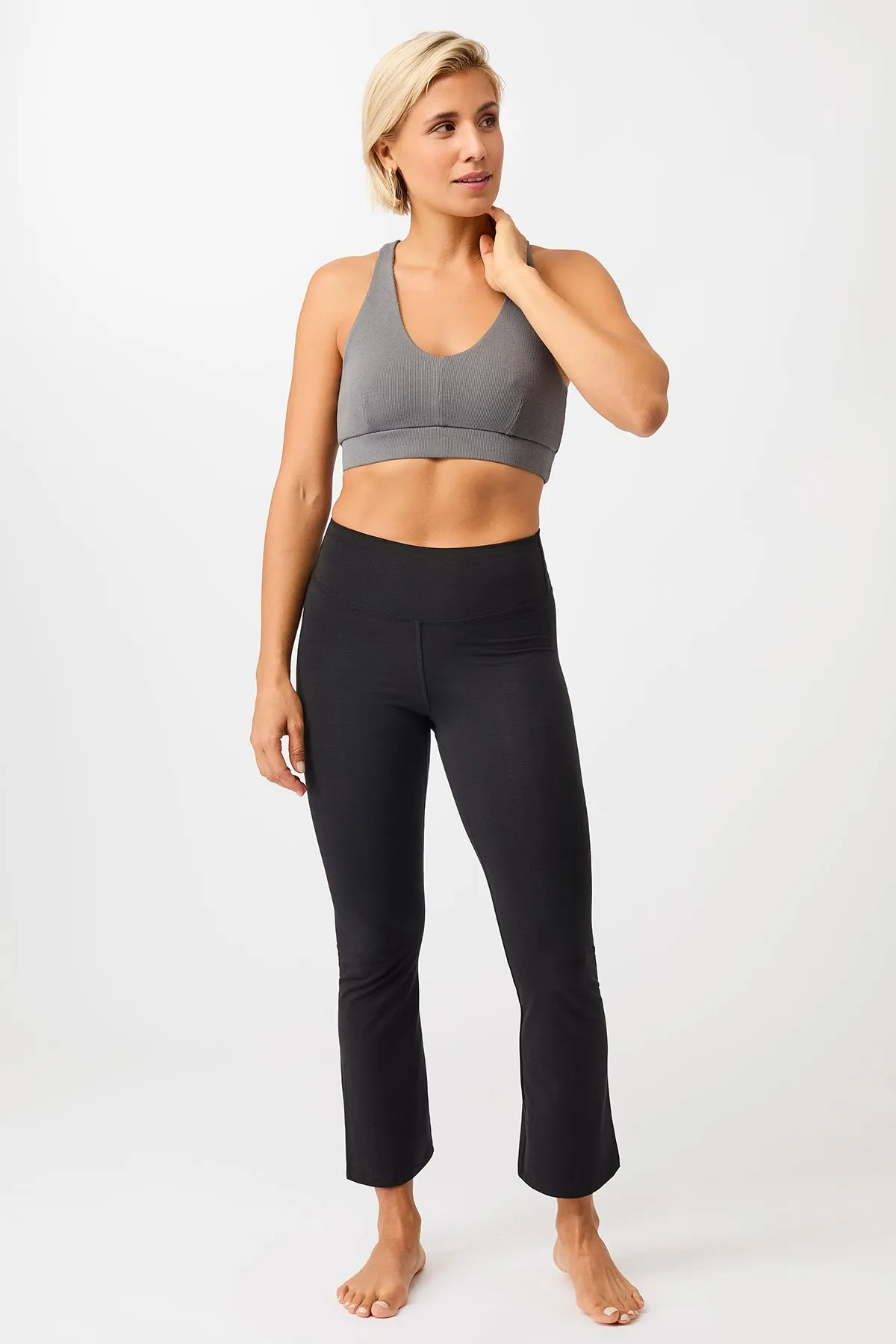 Motion Ready Cropped Flared Pants - Black