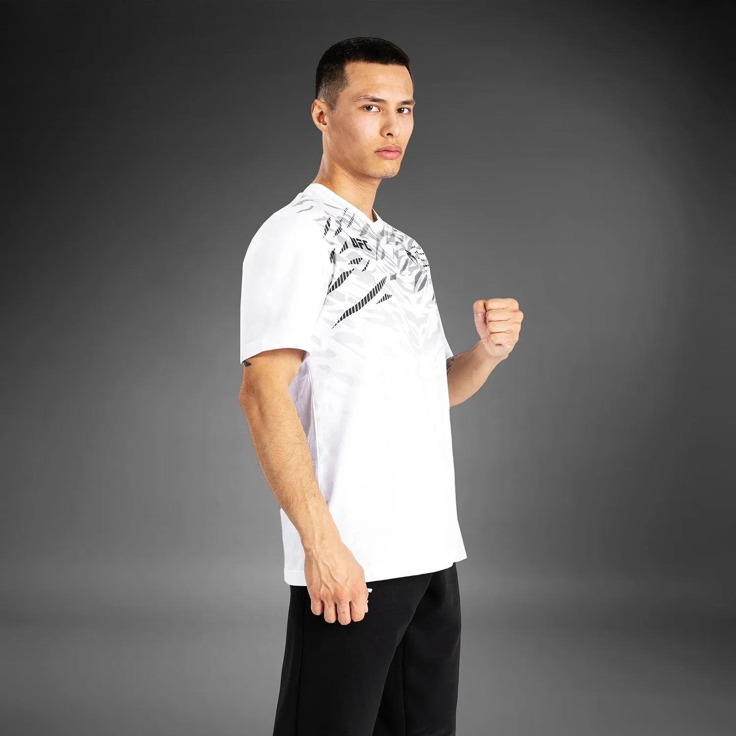 Cozy and Comfortable UFC Fusion by Venum Men??s Replica Short Sleeve T-Shirt - White