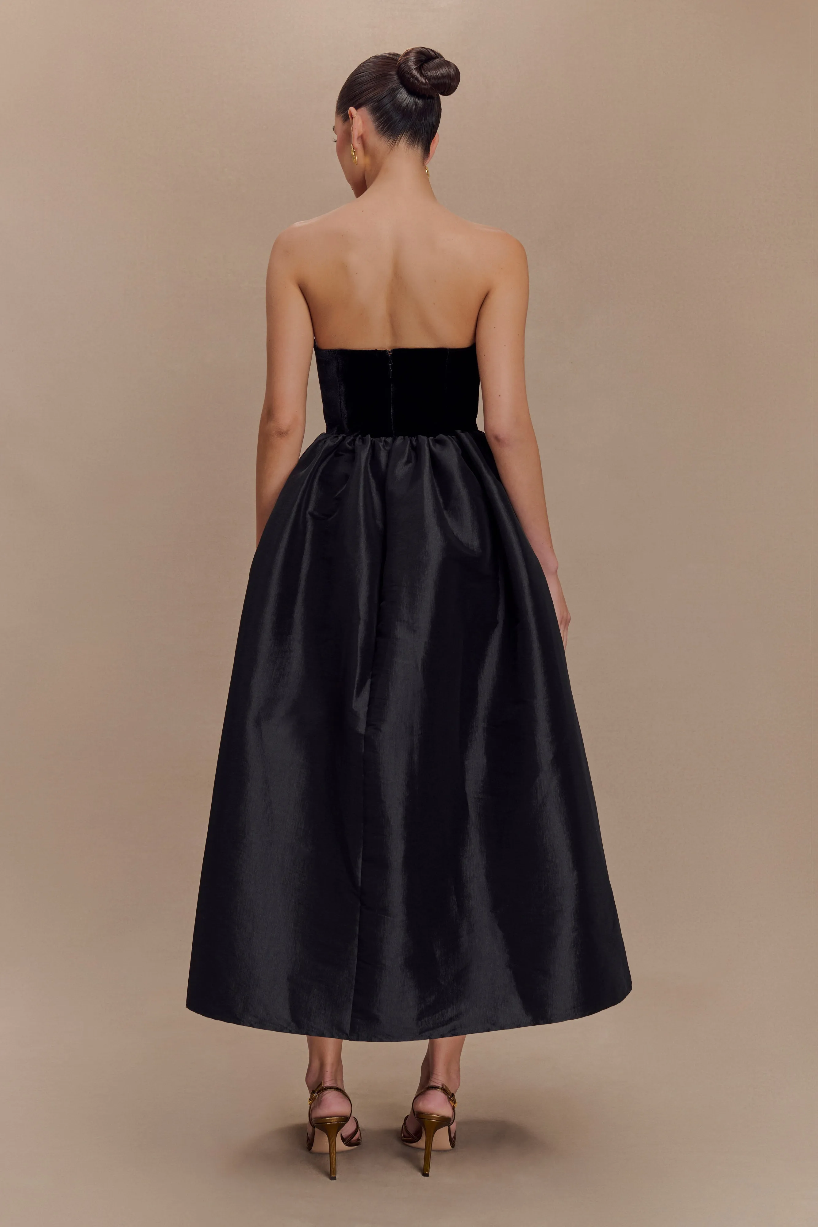 Flora Strapless Velvet Midi Dress - Black Casual Silhouette Flowing Design