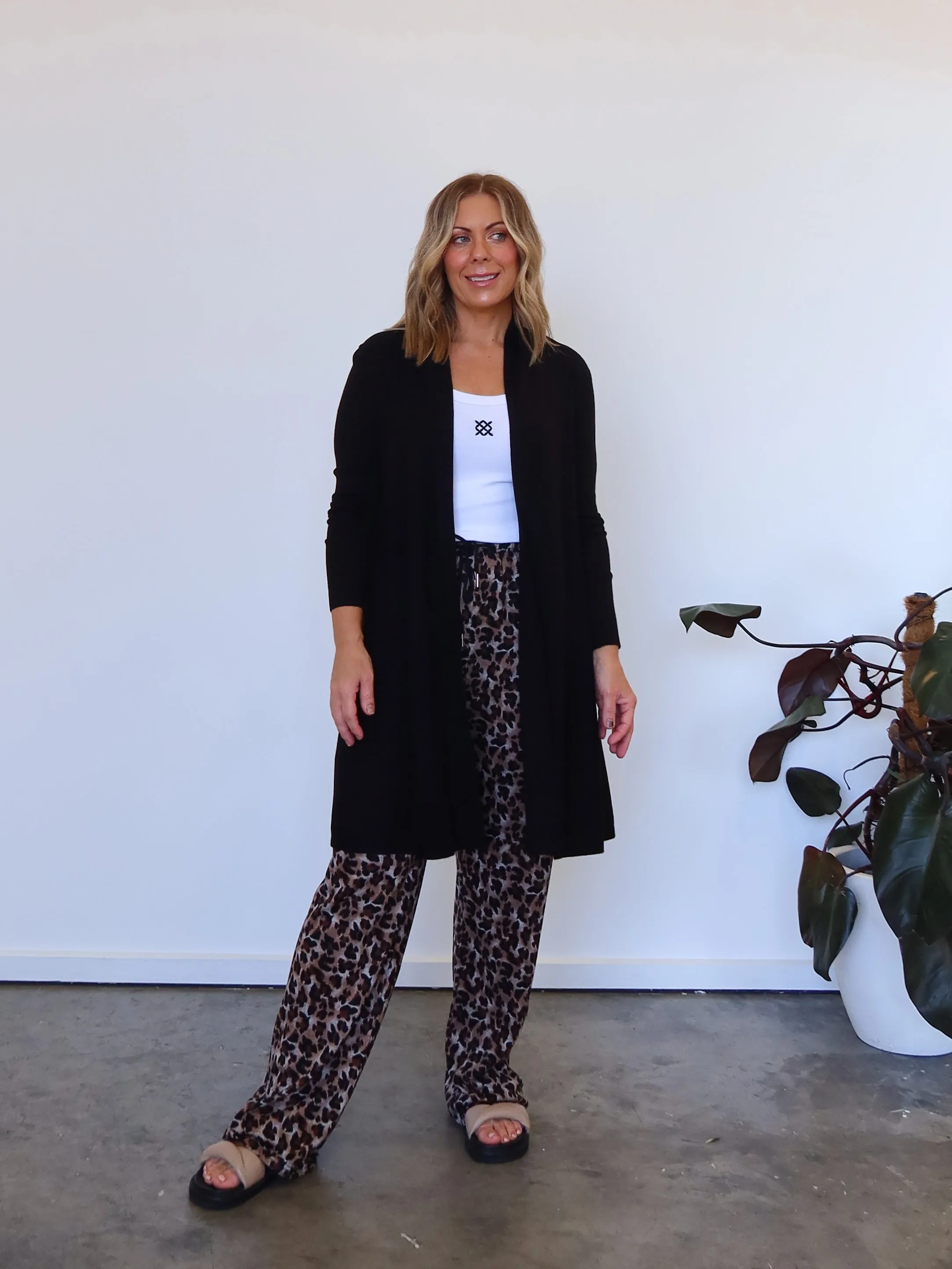 Mid Season Rowan Cardigan - Black