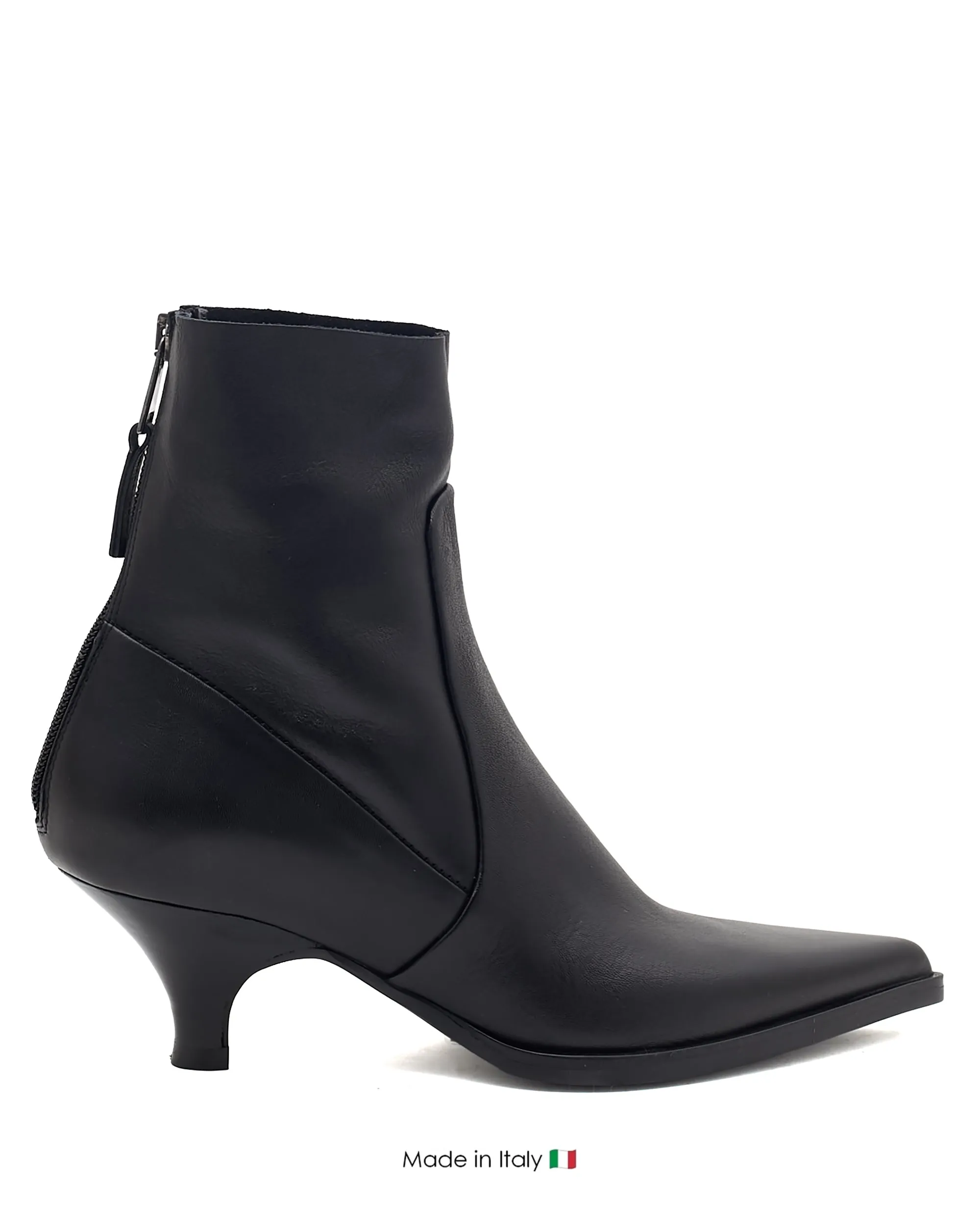 E4171 Black Boot Leather Sporty Flexible Frame Rough Terrain