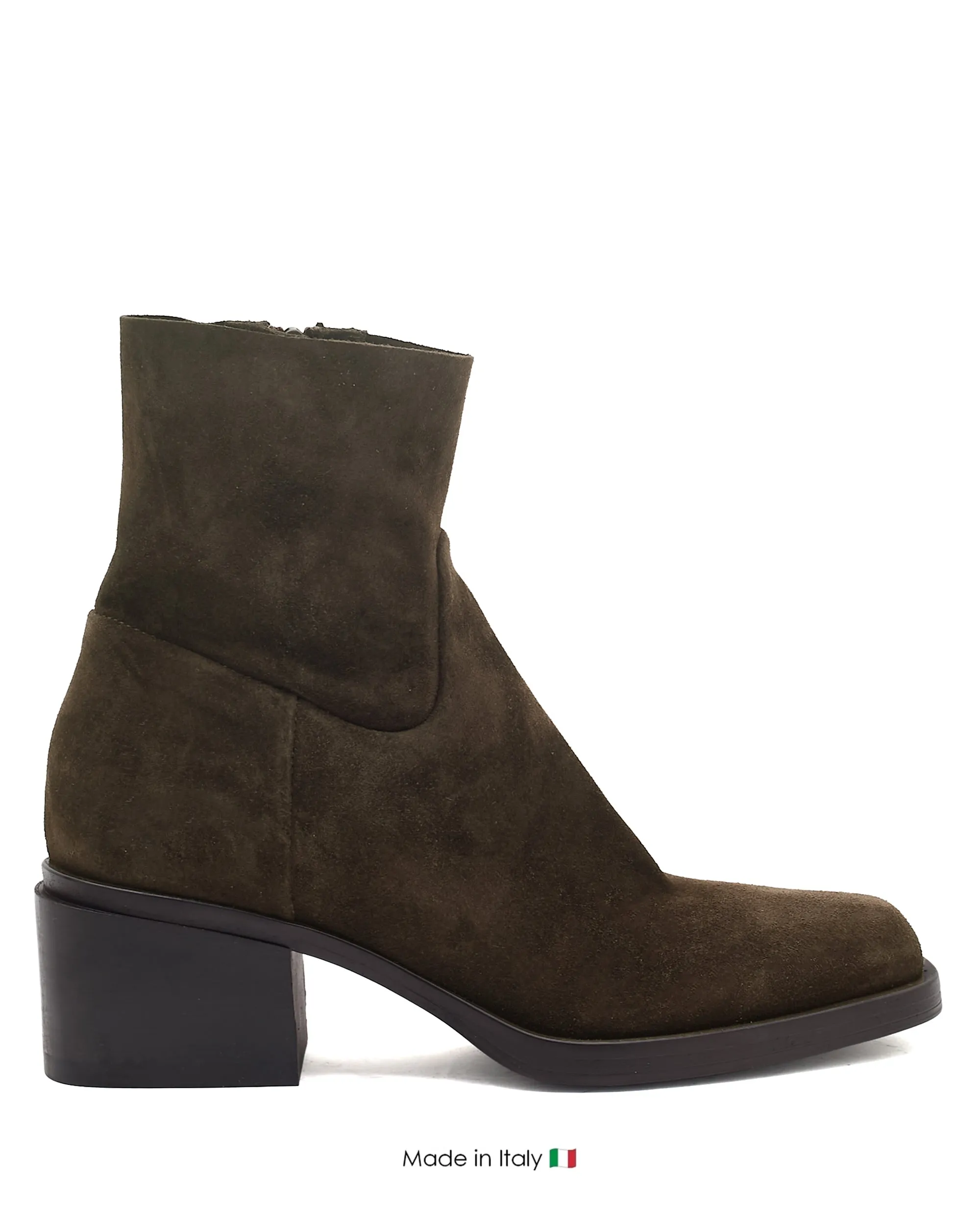 E4424 Brown Greyish Suede Stud Look Compact Build