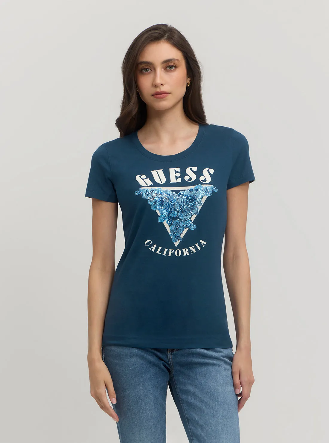 Eco Blue Roses T-Shirt Performance Fit Flexible Fit Design