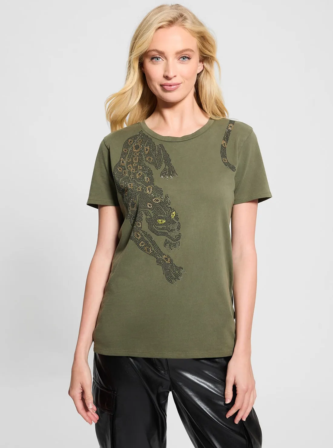 Cozy Layer Fit Wrinkle Resistant Texture Eco Green Crystal Panther T-Shirt