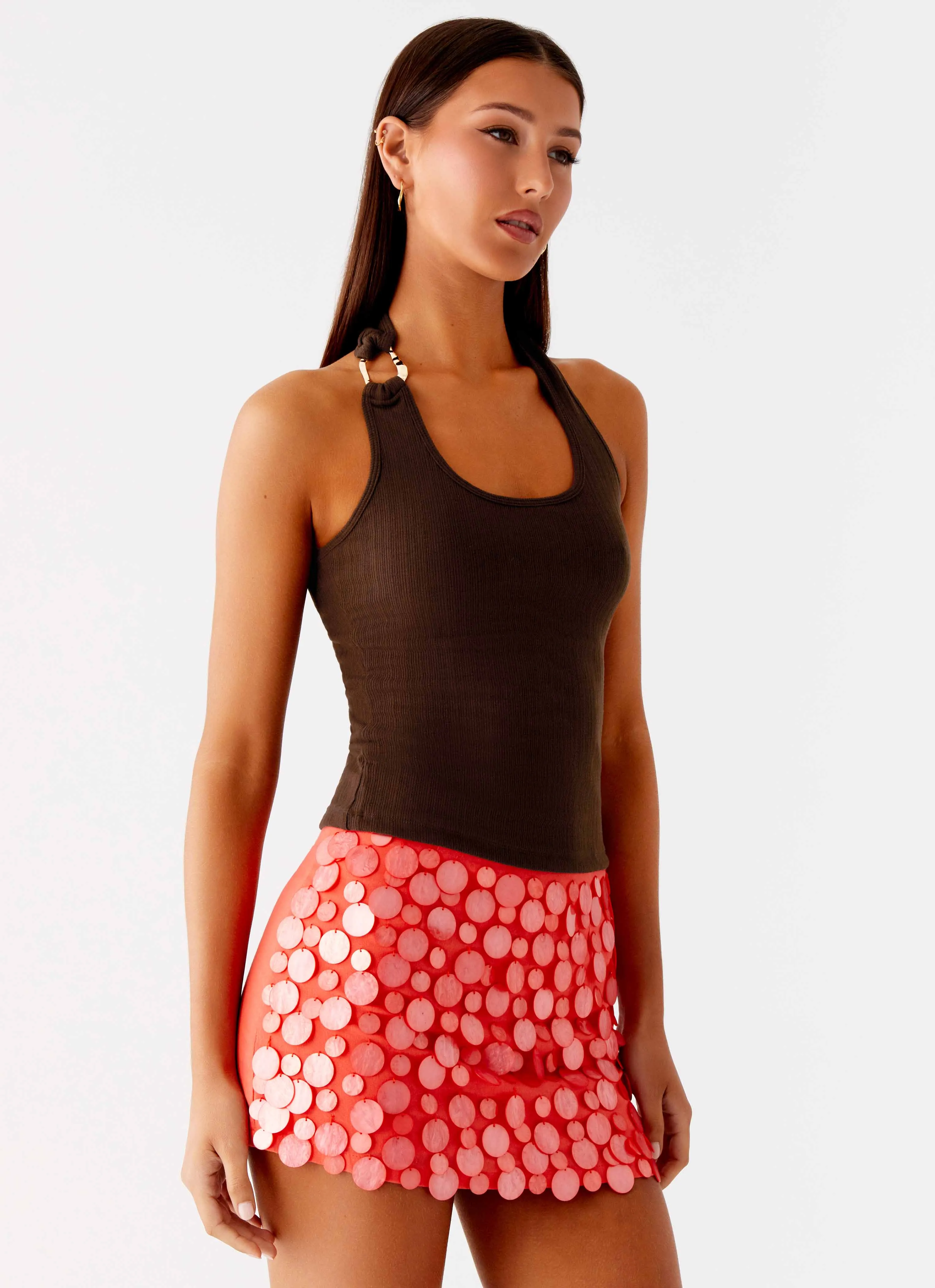 Seasonal Casual Look Breathable Liner Integration Nera Halter Top - Chocolate