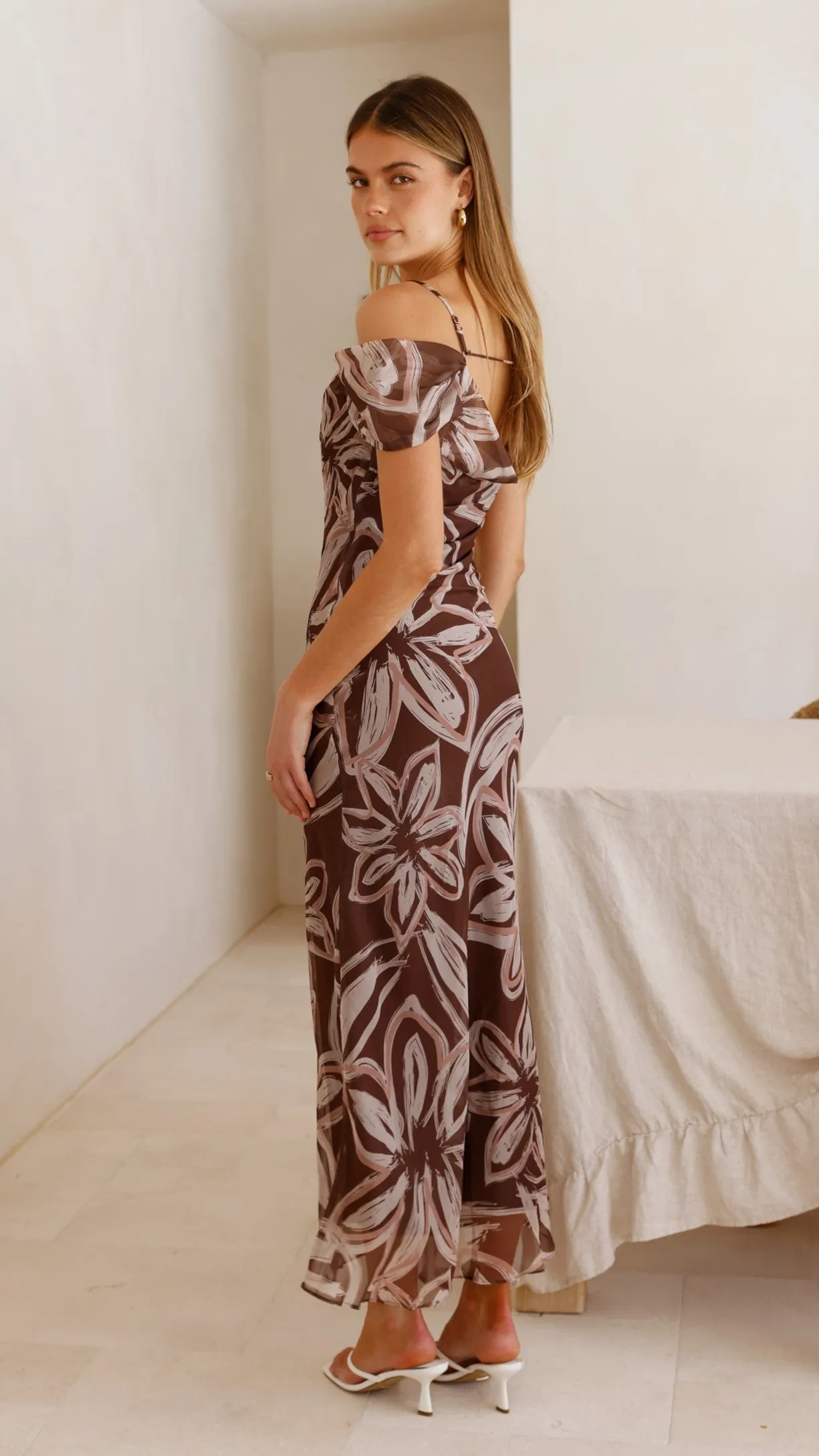 Adrianna Midi Dress - Brown Floral Trendy Look Garden Fresh