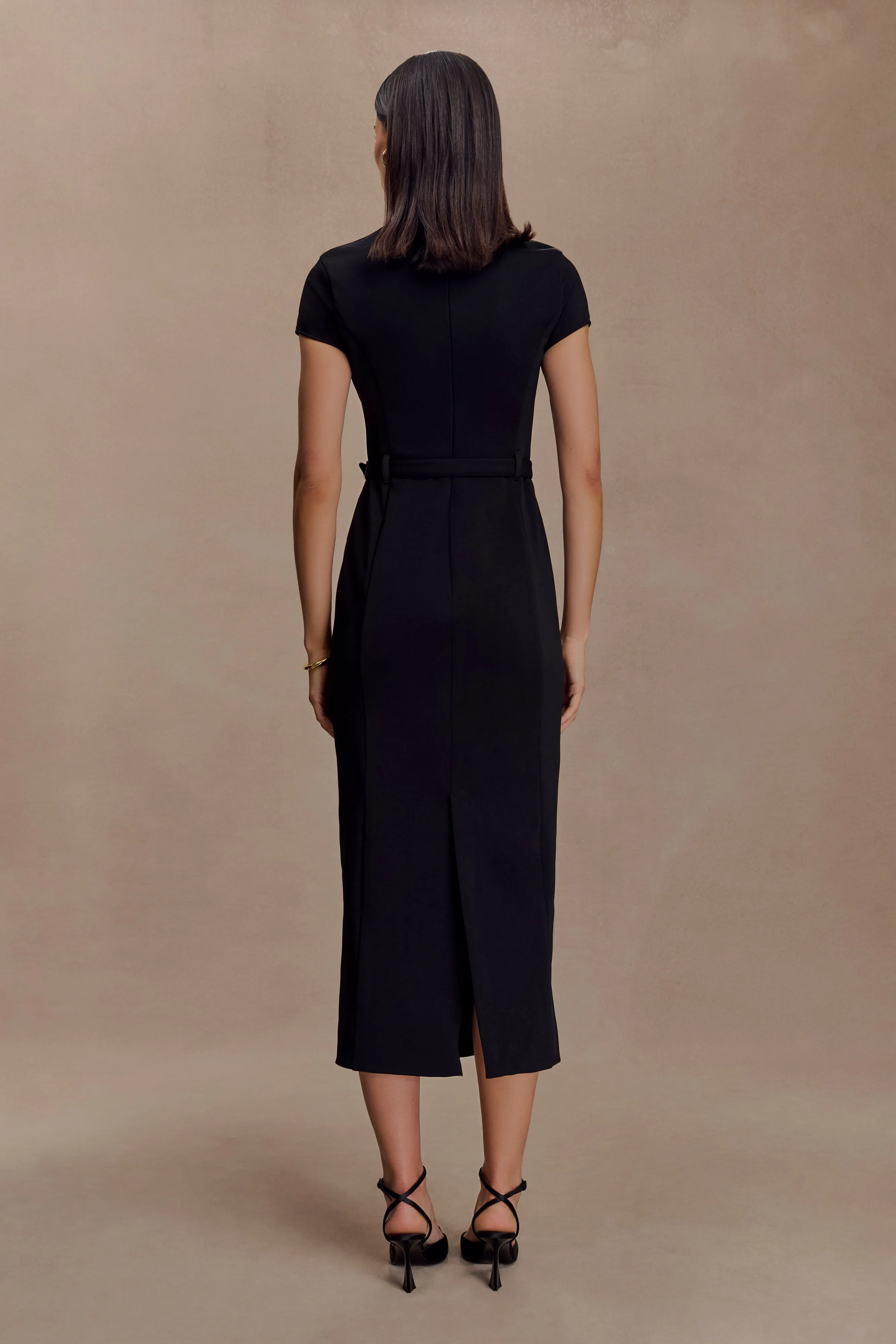 Arwyn Short Sleeve Crepe Midi Dress - Black Sleek Look Satin-Finish