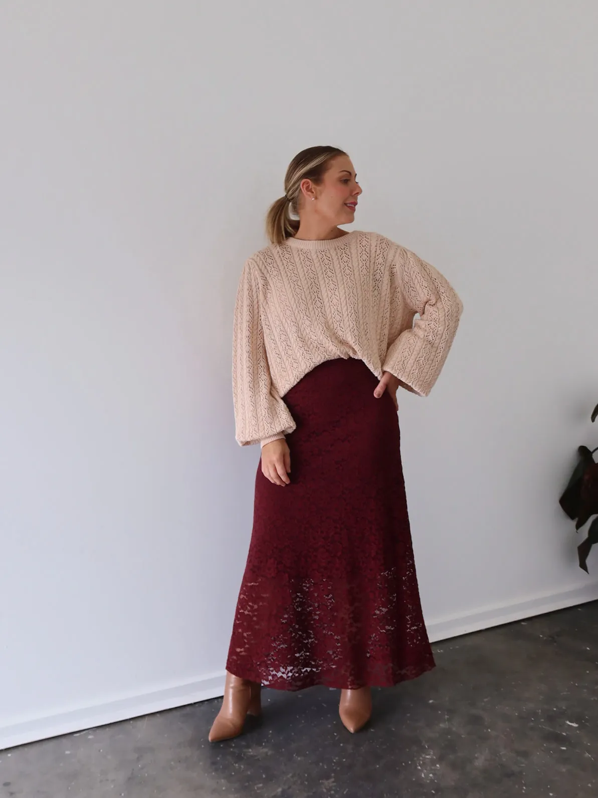 high contrast Ellie Skirt - Burgundy