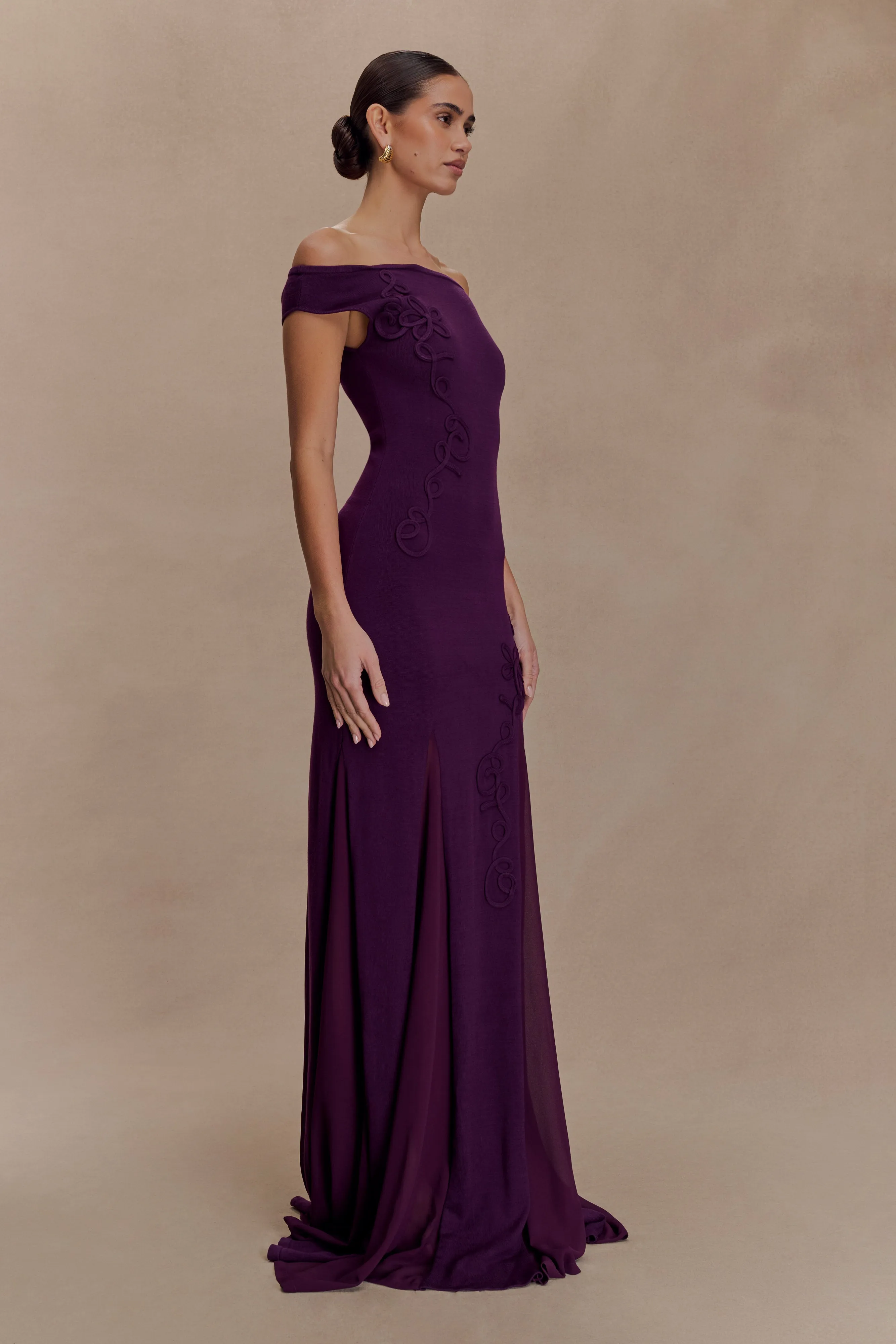 Shirred-Detail Calm Grace Nesta Embroidery Off Shoulder Knit Dress - Plum