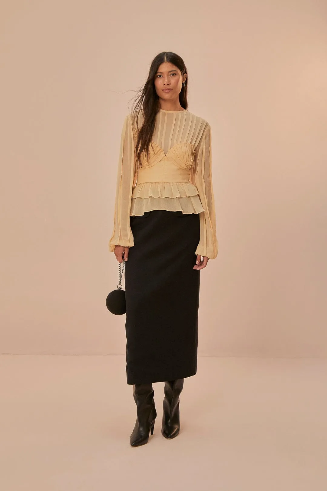 Neutral Look Laidback Mood Black Midi Skirt