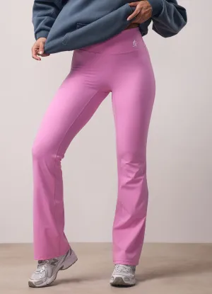 Weekend Outfit Comfortable Stretch 365 Flared Yoga Legging Petite - Bubblegum Pink