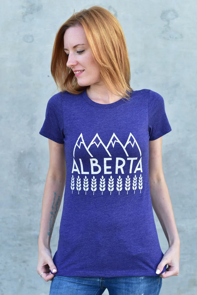 Explore Alberta V-neck T-shirt (Womens) Unisex versatility Travel Trend Look