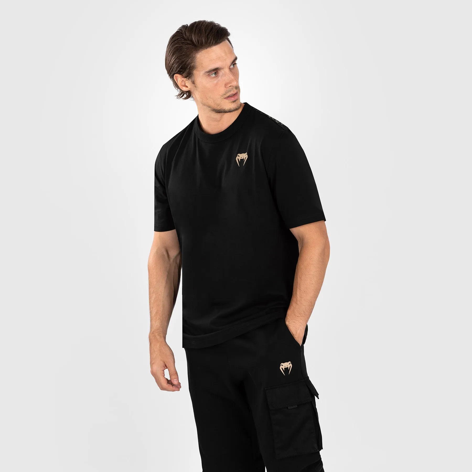 Soft Layering Venum Gorilla Jungle T-Shirt - Black/Sand