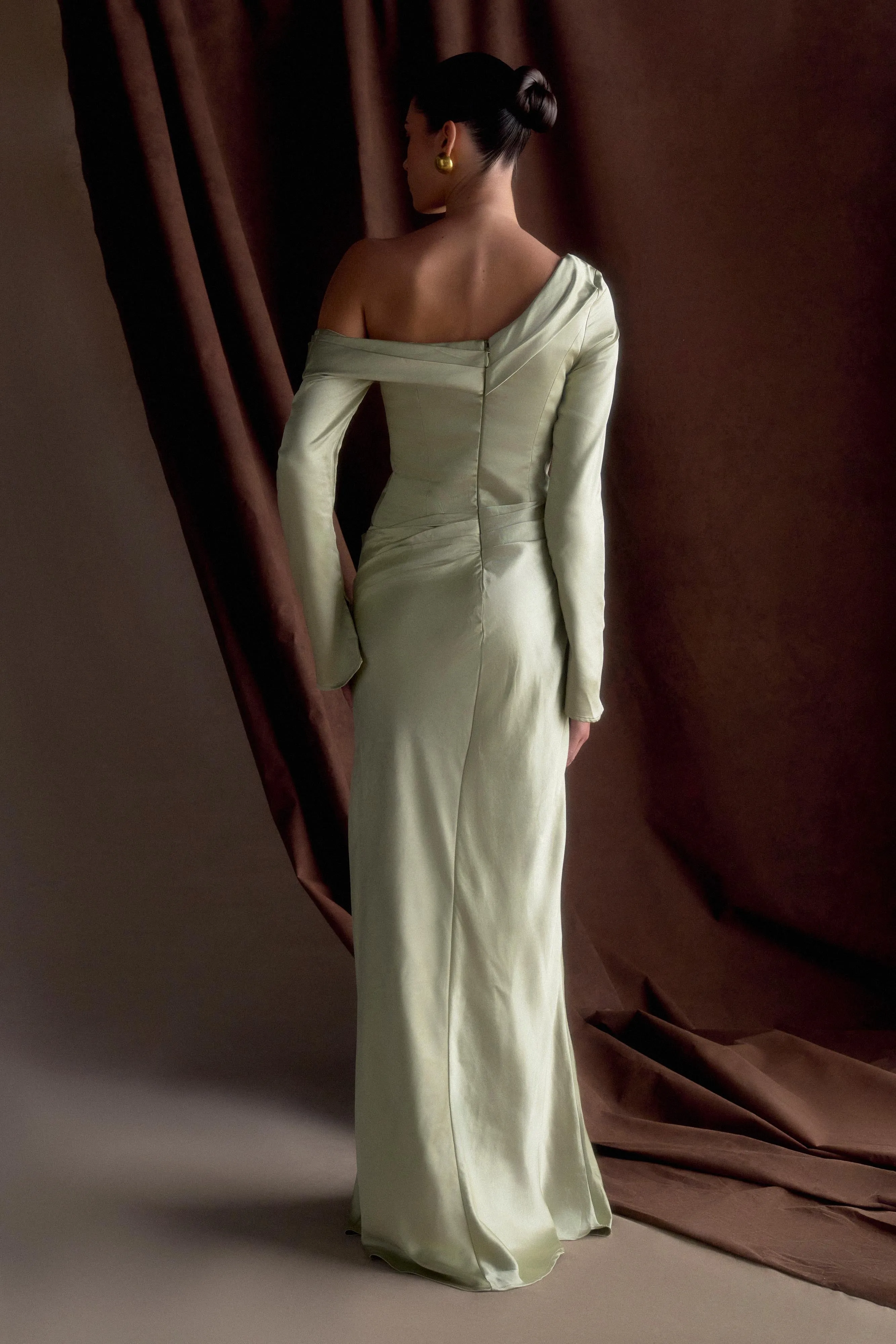 Trend Glow Iris Long Sleeve Satin Maxi Dress - Sage