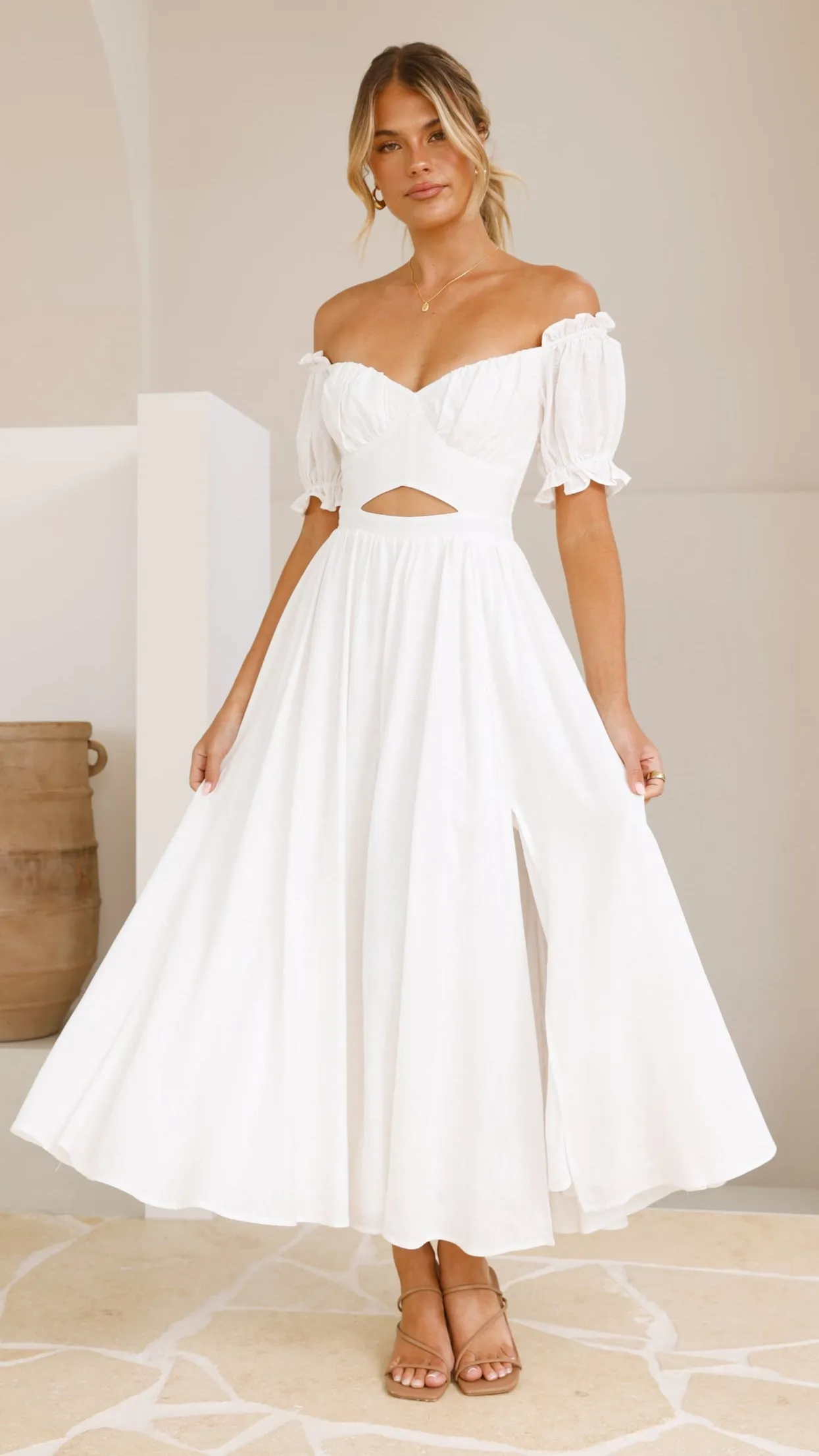 Hulu Maxi Dress - White Vintage feel Contrasting Detail