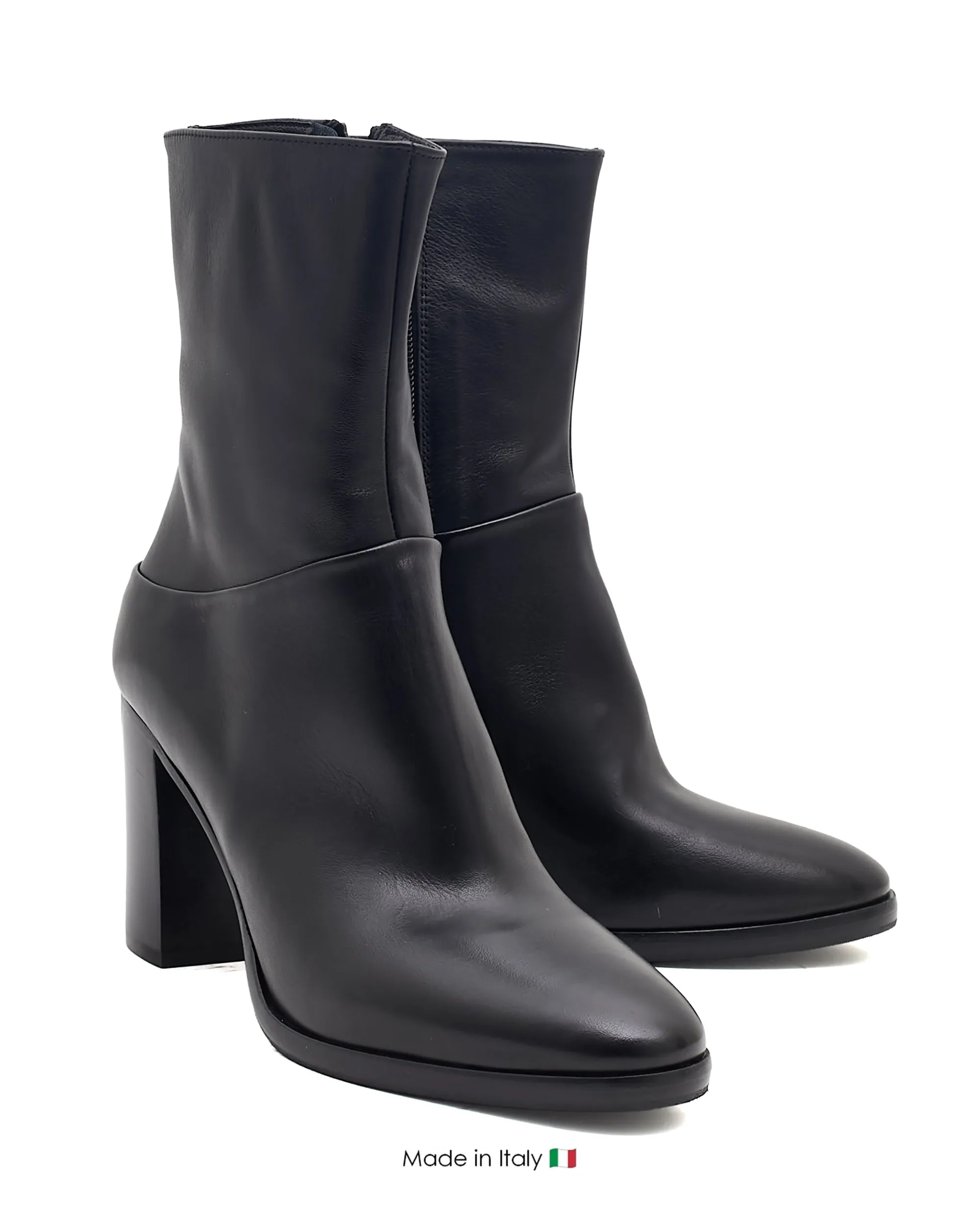 Isadora Black Leather Anti-static Insulated Mountain Hike