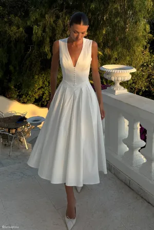 Keely Cotton Sleeveless Midi Dress - White Form Focus Fresh Outfit