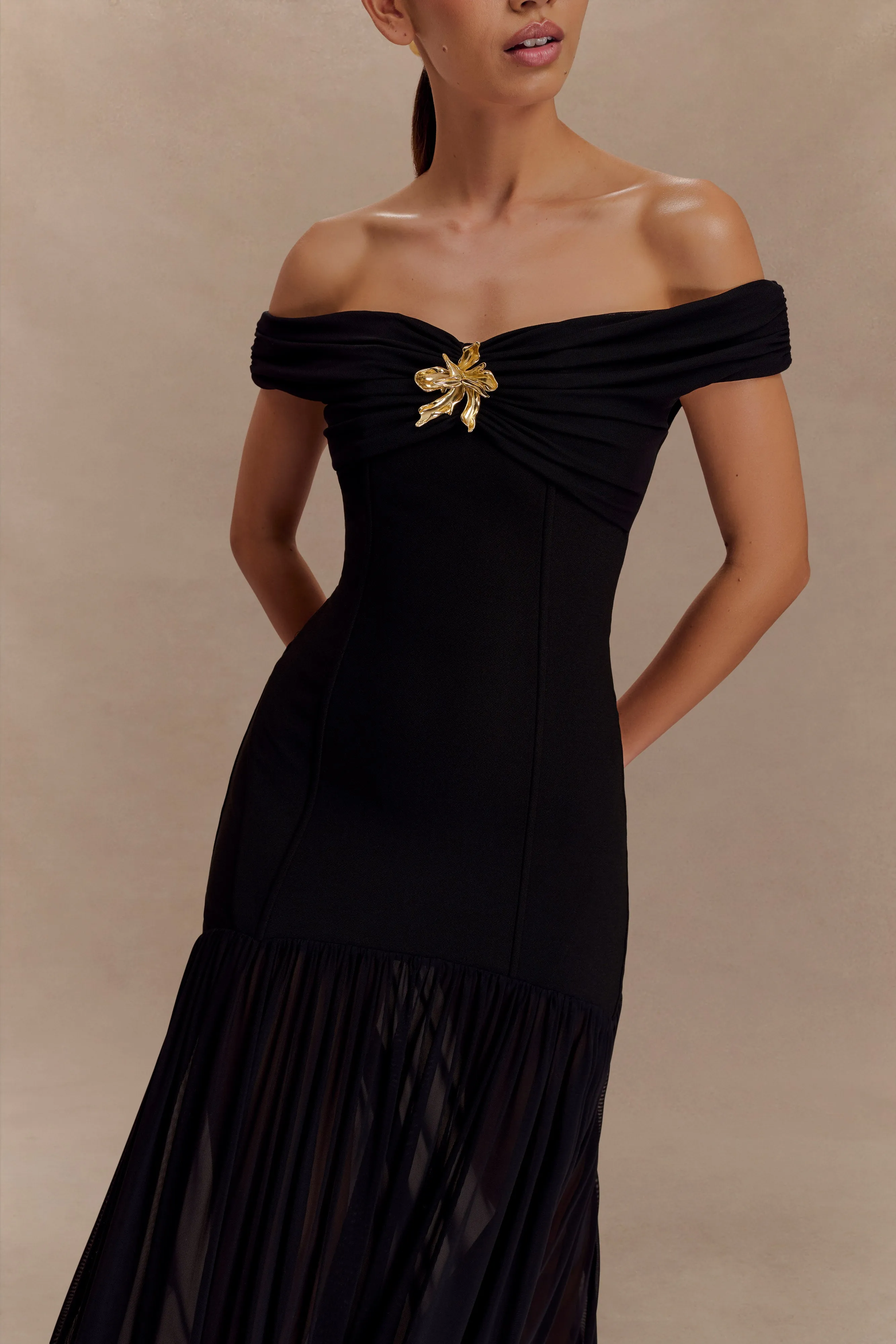 Kellie Off Shoulder Crepe Maxi Dress - Black Fall Tone