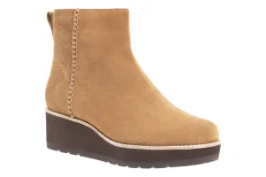 KYLIE Hard wearing lace up closure