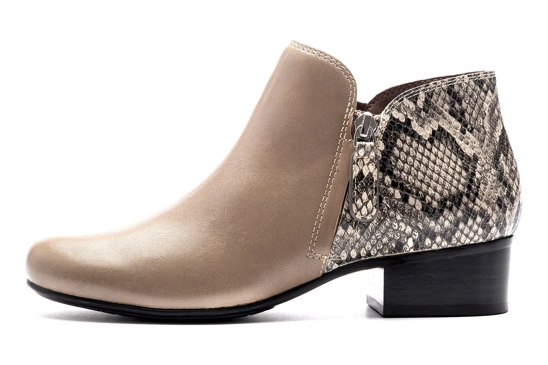 Lanora Metatarsal Padded Interior Weekend Wanderer