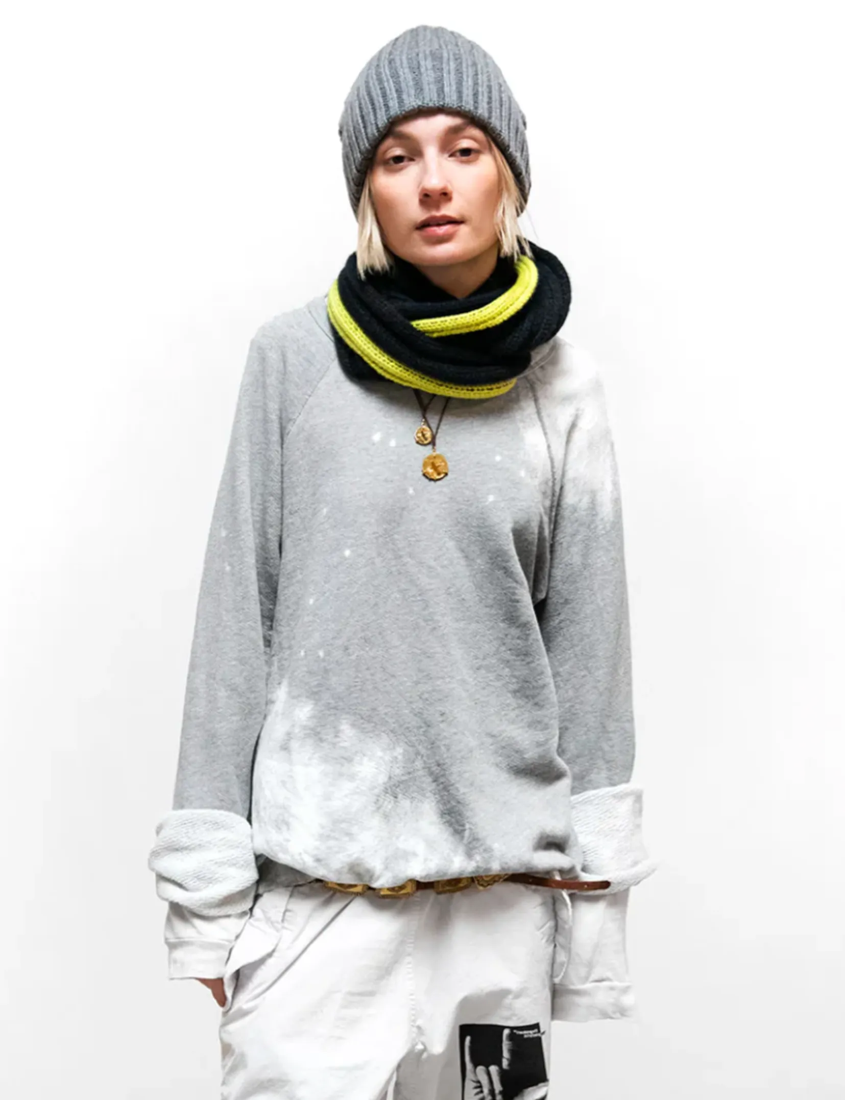 Rabbit Sweatshirt, Heather Bleachout Collared