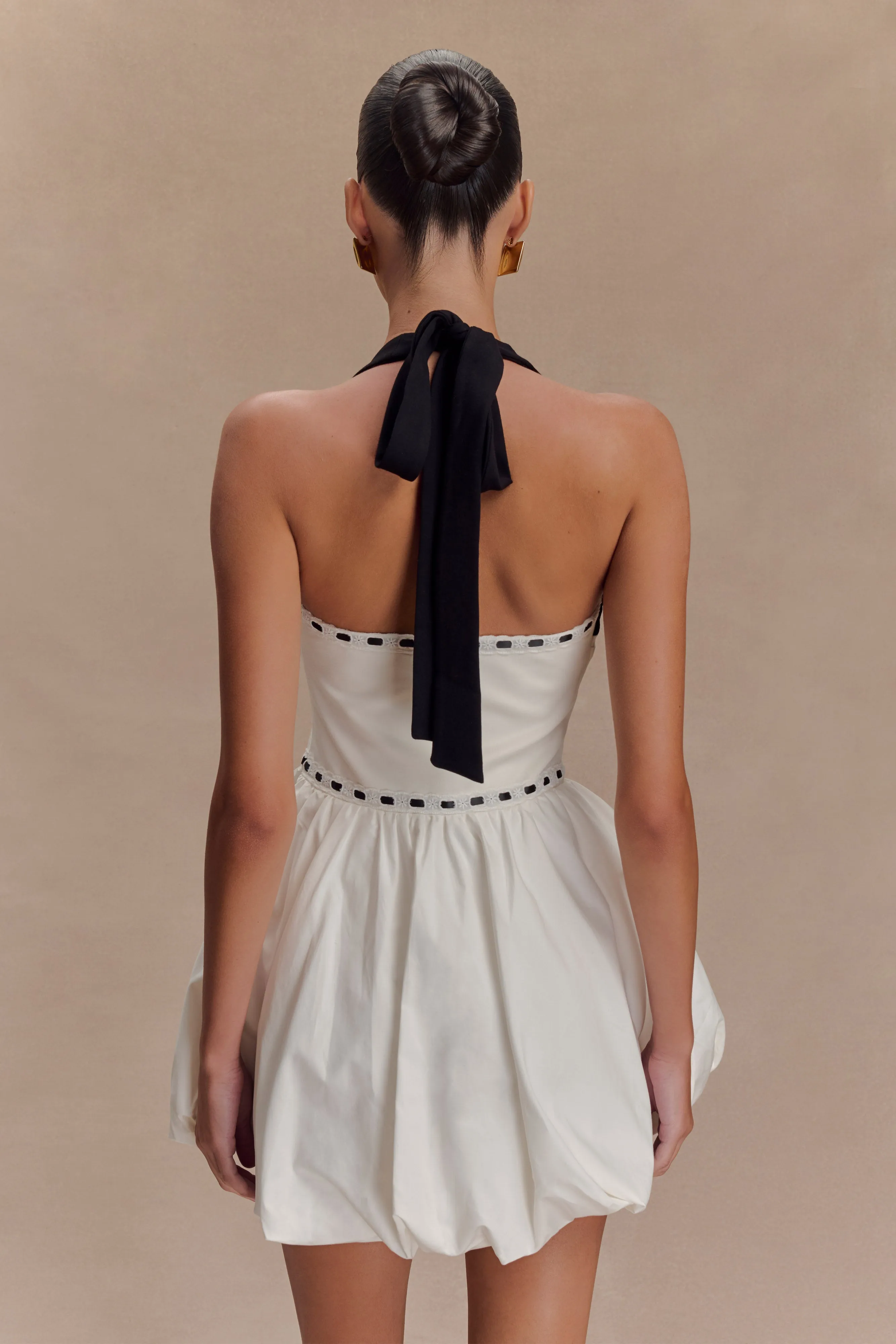 Elegant brunch outfit Minimal Core Queenie Halter Bubble Mini Dress - Black/White