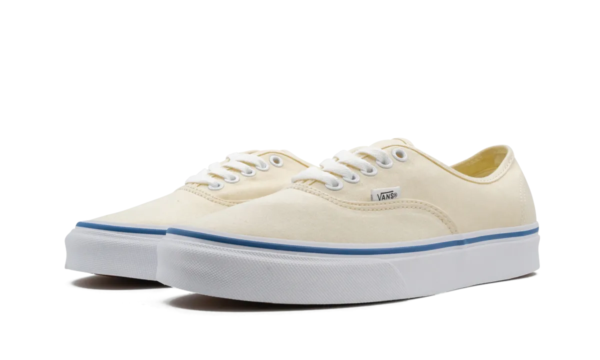 Authentic "White / Blue" Outfit Choice Heat Hike