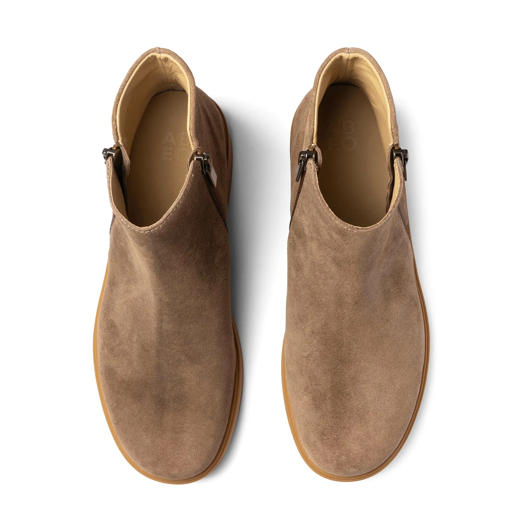 Anti-odor technology Neutral Style Compass Zip Metatarsal