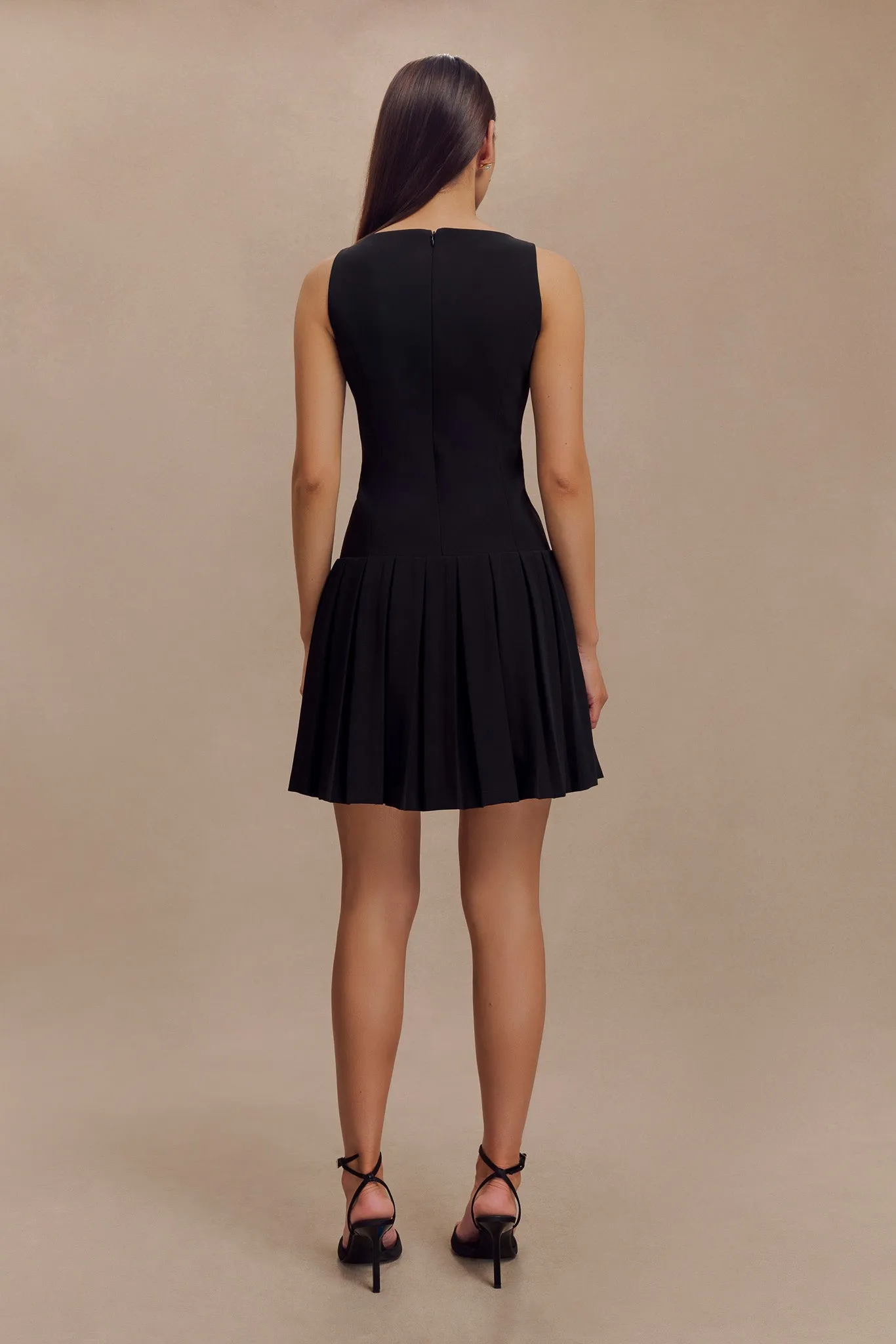 Refined Cut Front Detail Mackenzie Sleeveless Pleated Mini Dress - Black